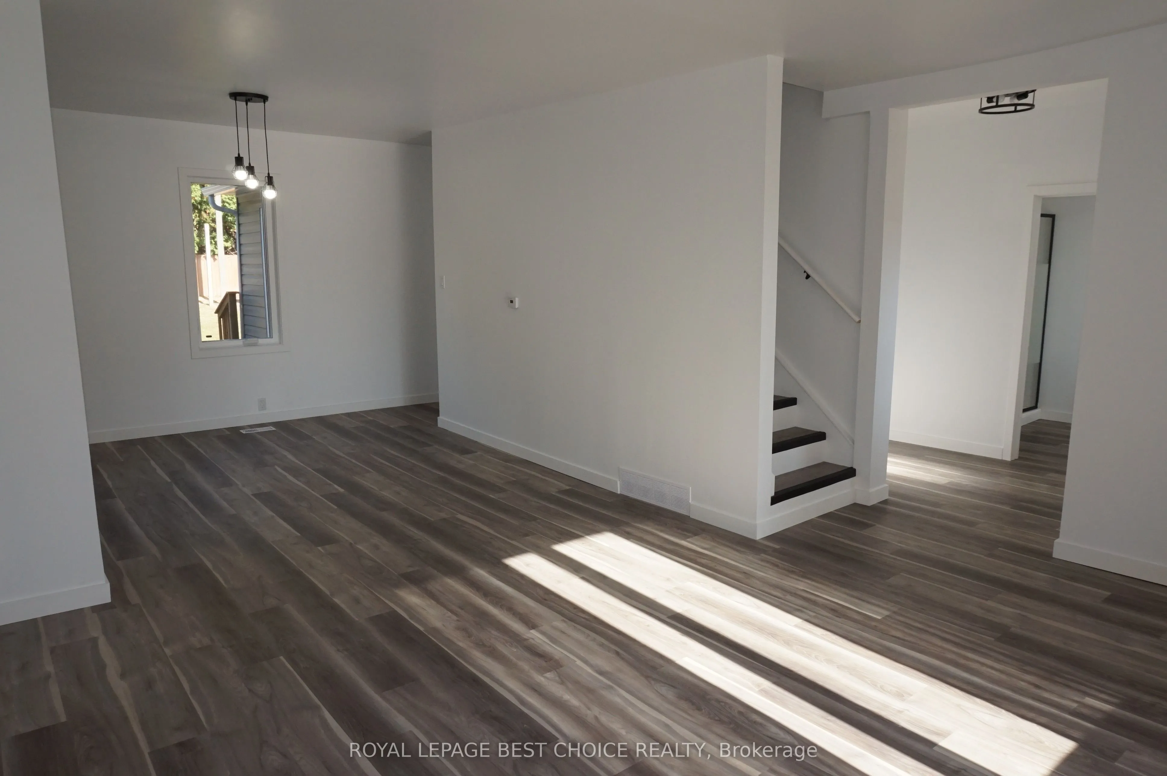 54 Lakeshore Road