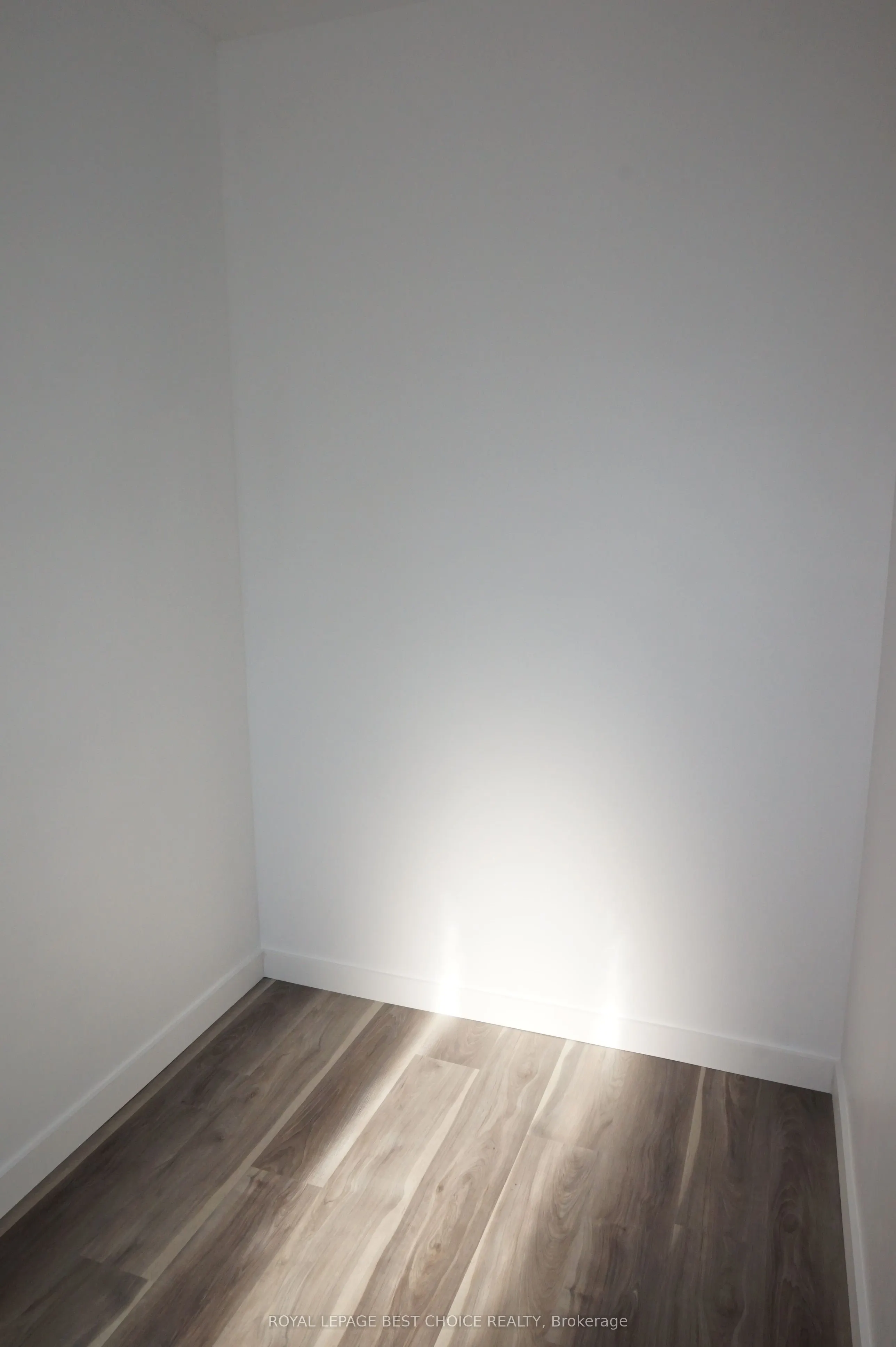 54 Lakeshore Road