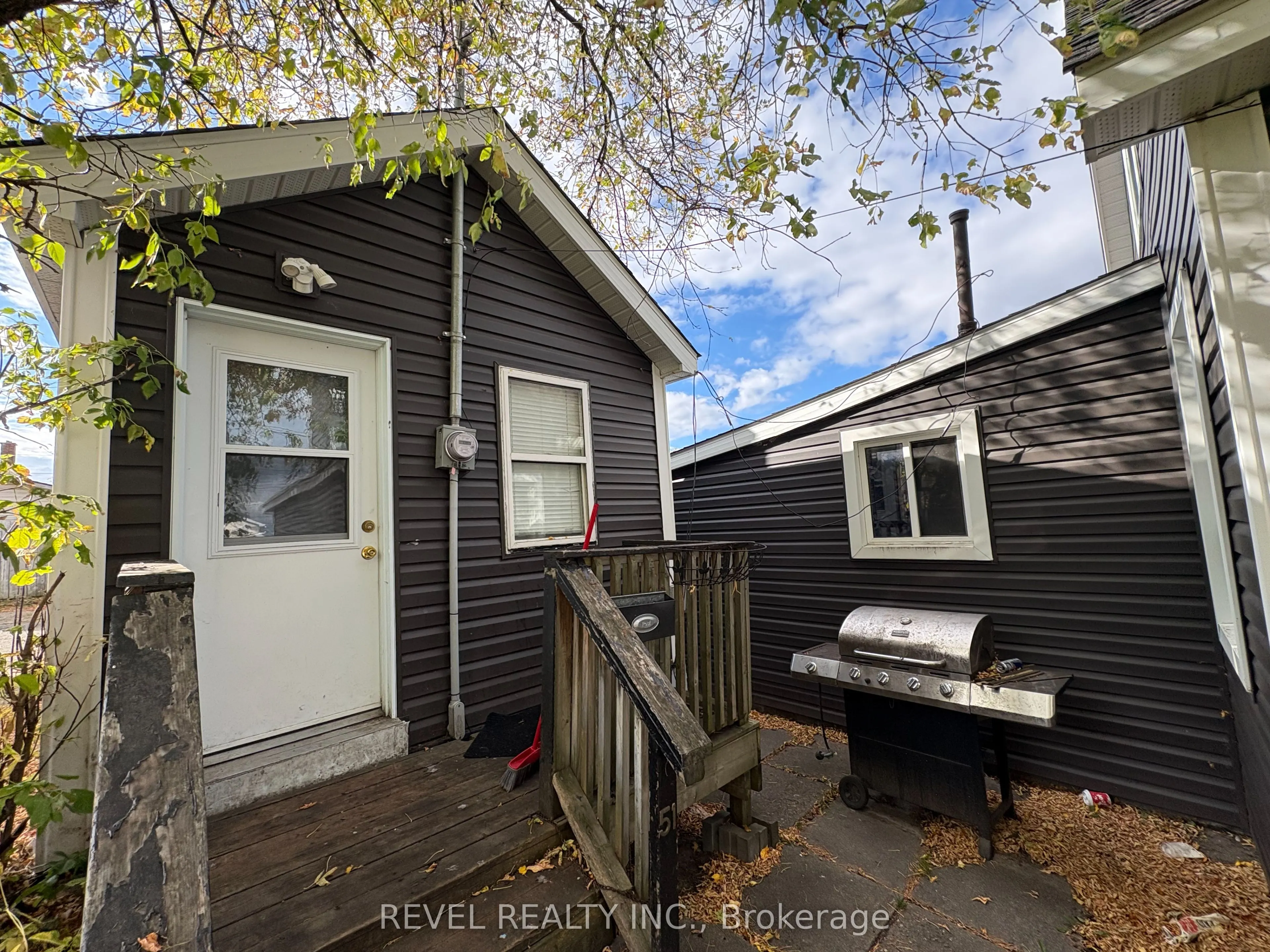 51-53 Kent Avenue