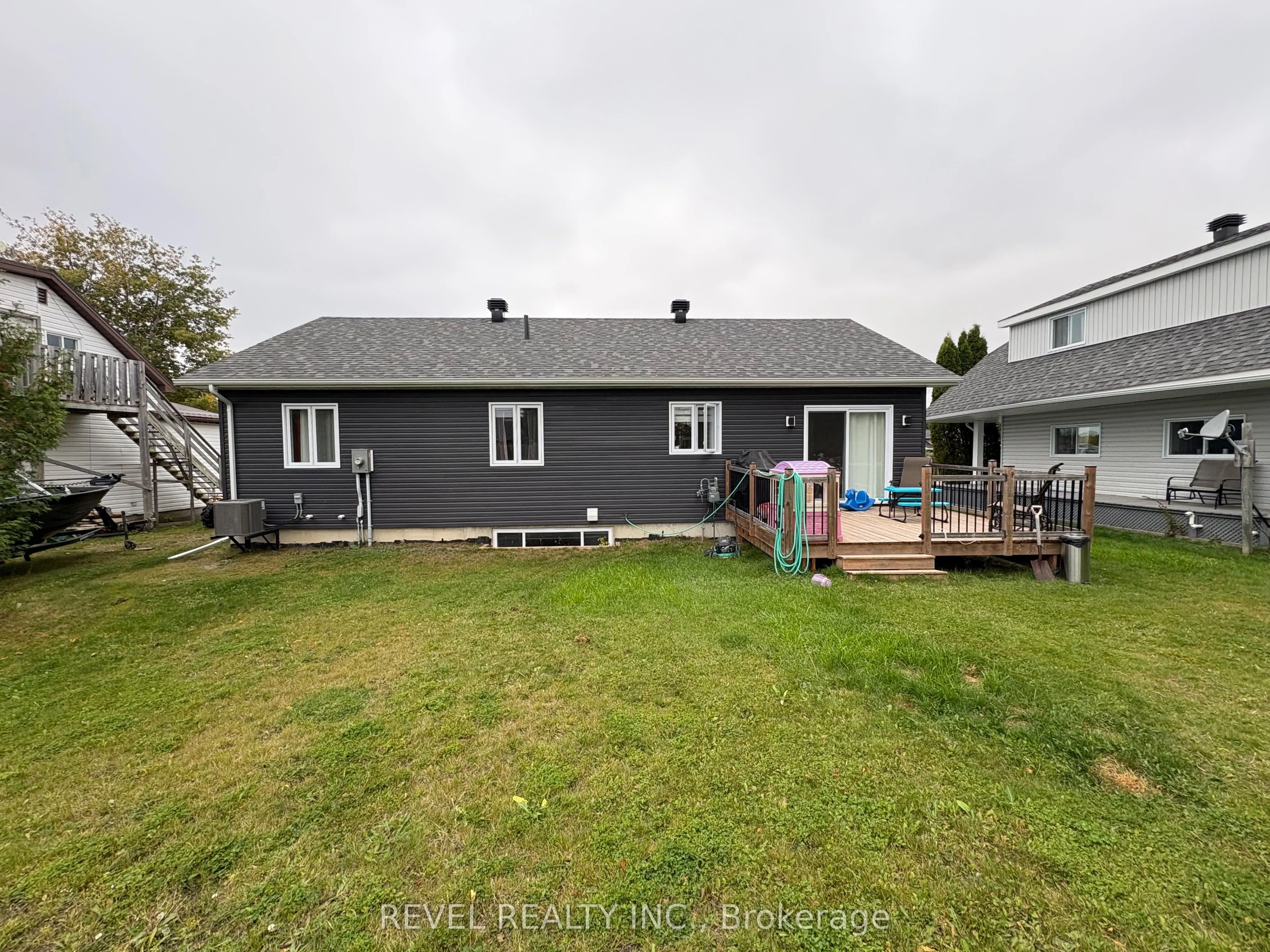 172 Thirteenth Avenue