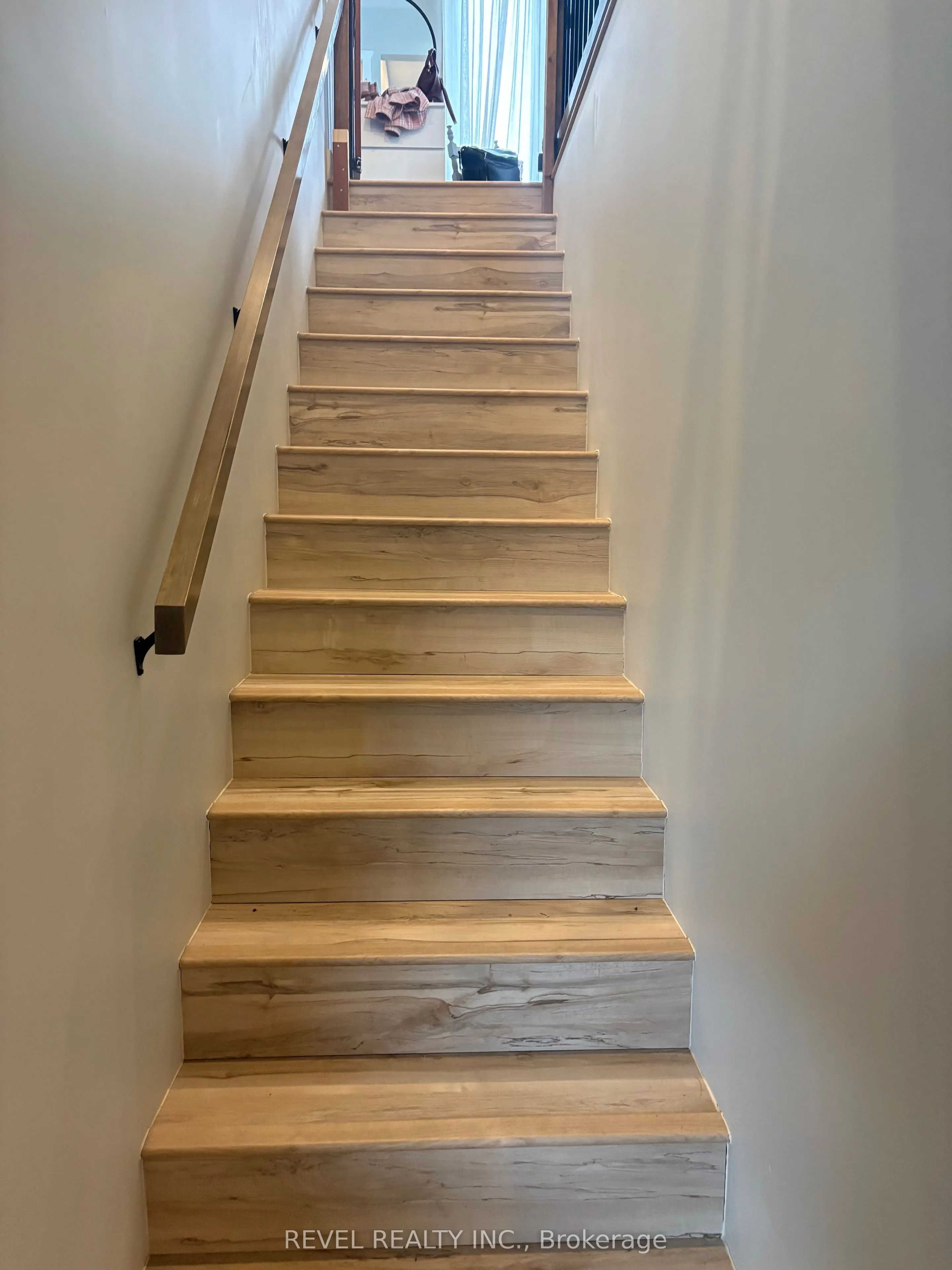 172 Thirteenth Avenue