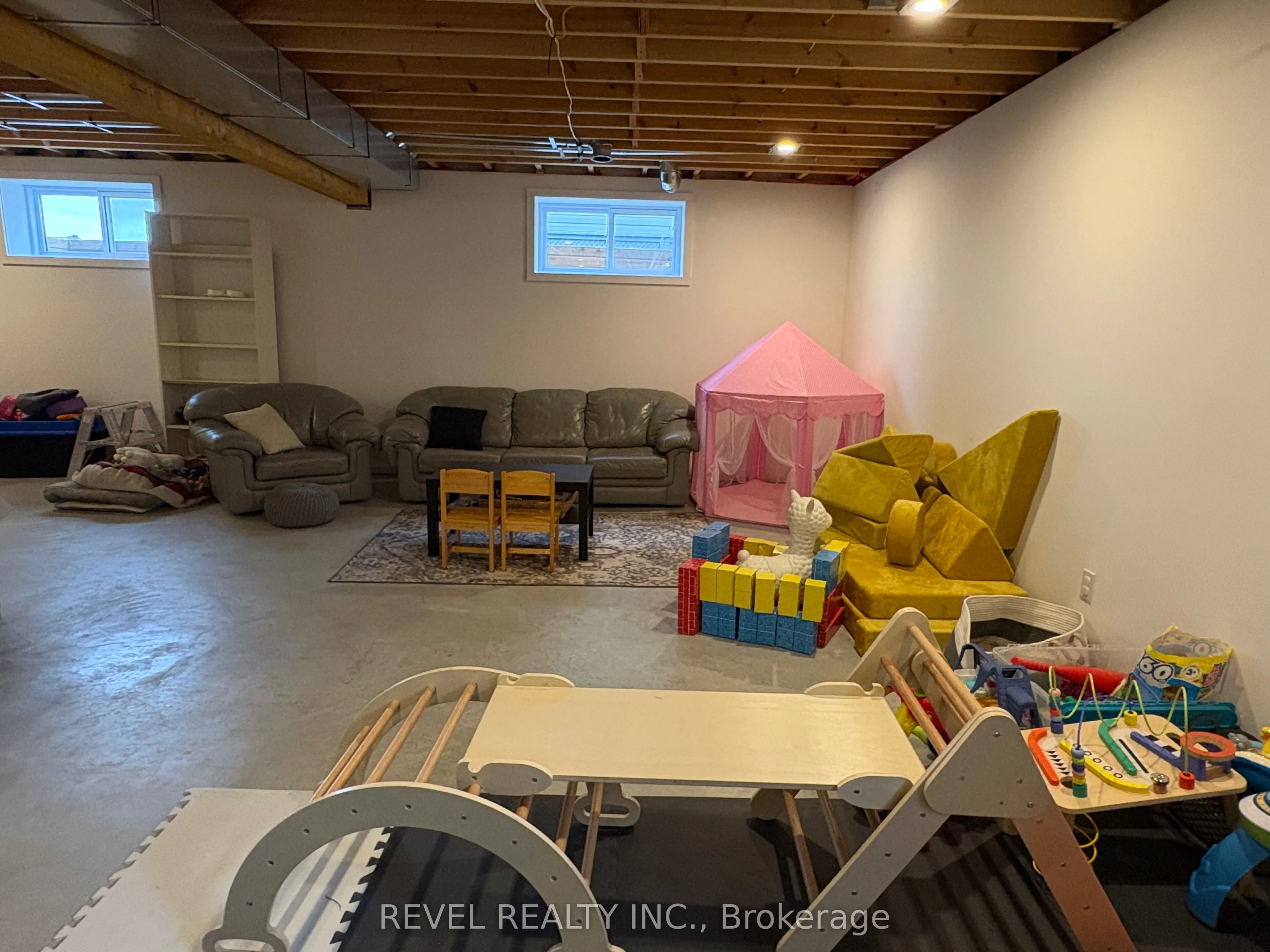 172 Thirteenth Avenue