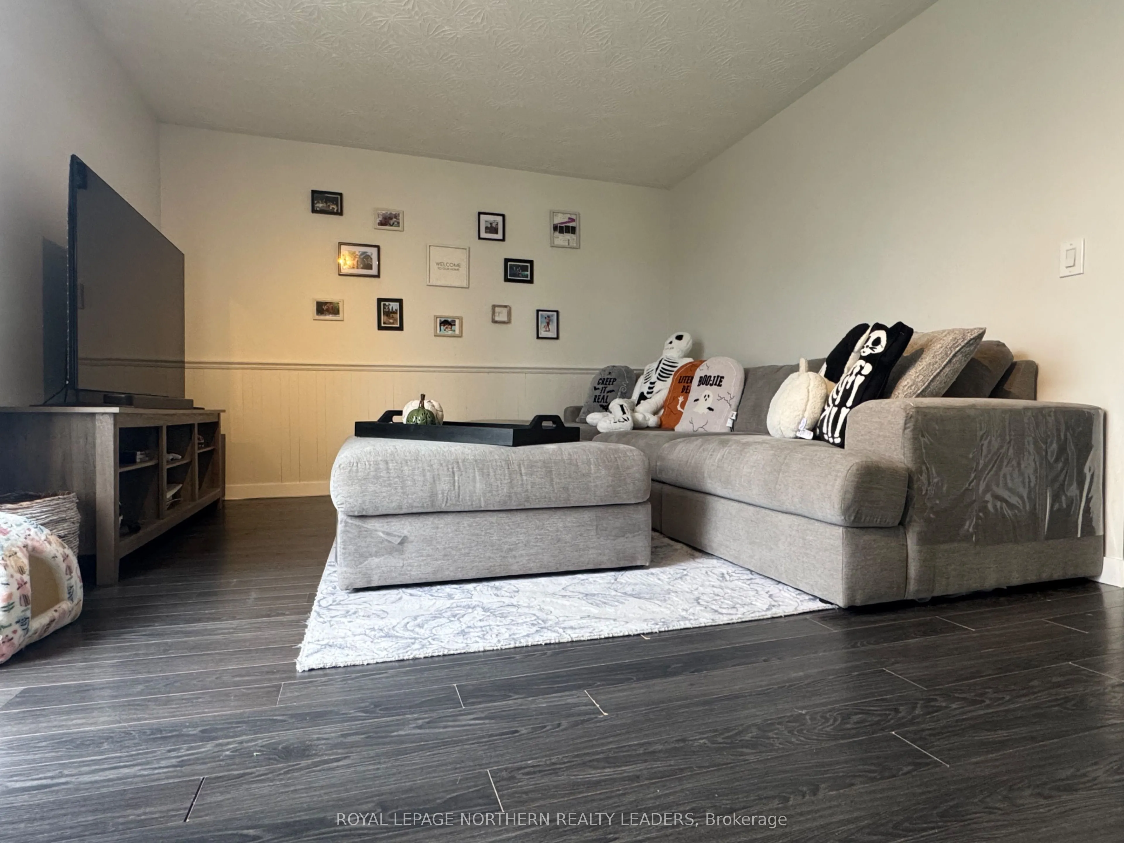 25 Borden Avenue