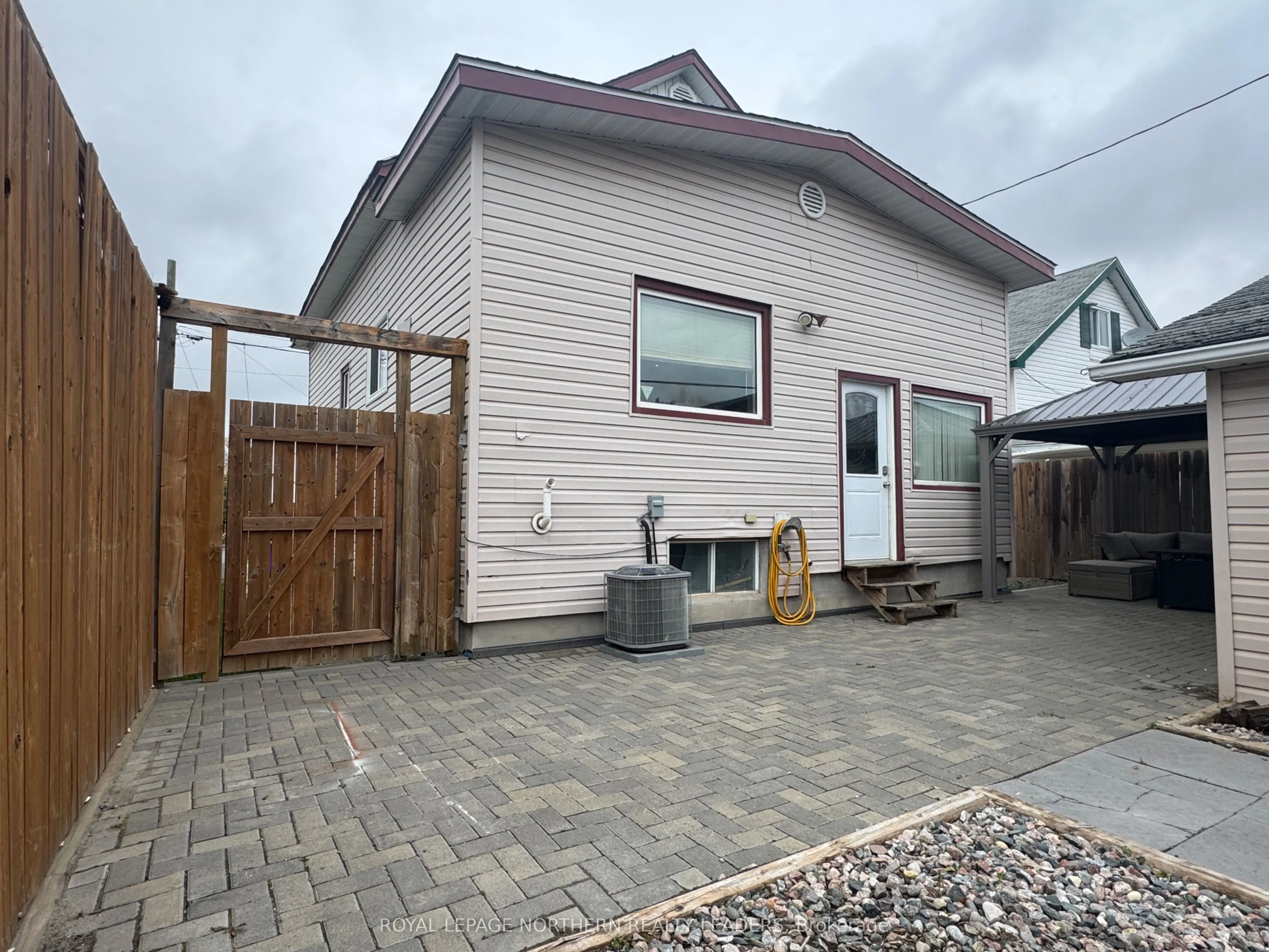 25 Borden Avenue