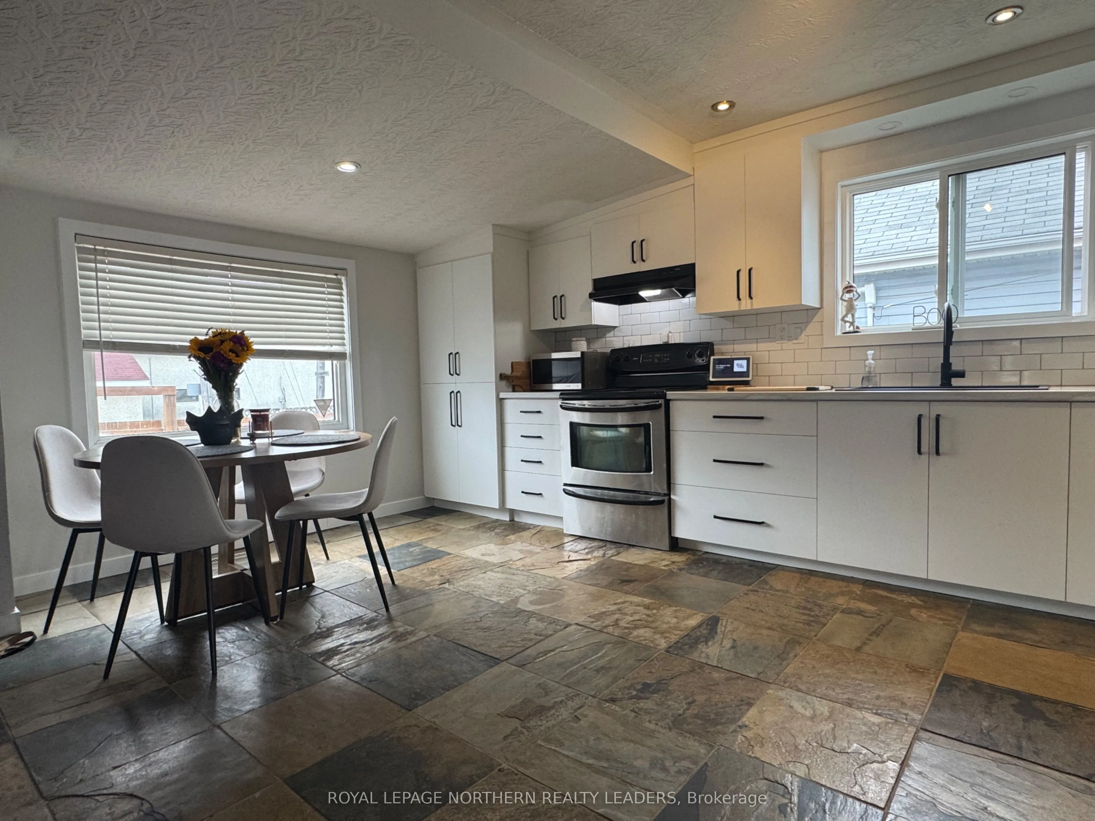 25 Borden Avenue