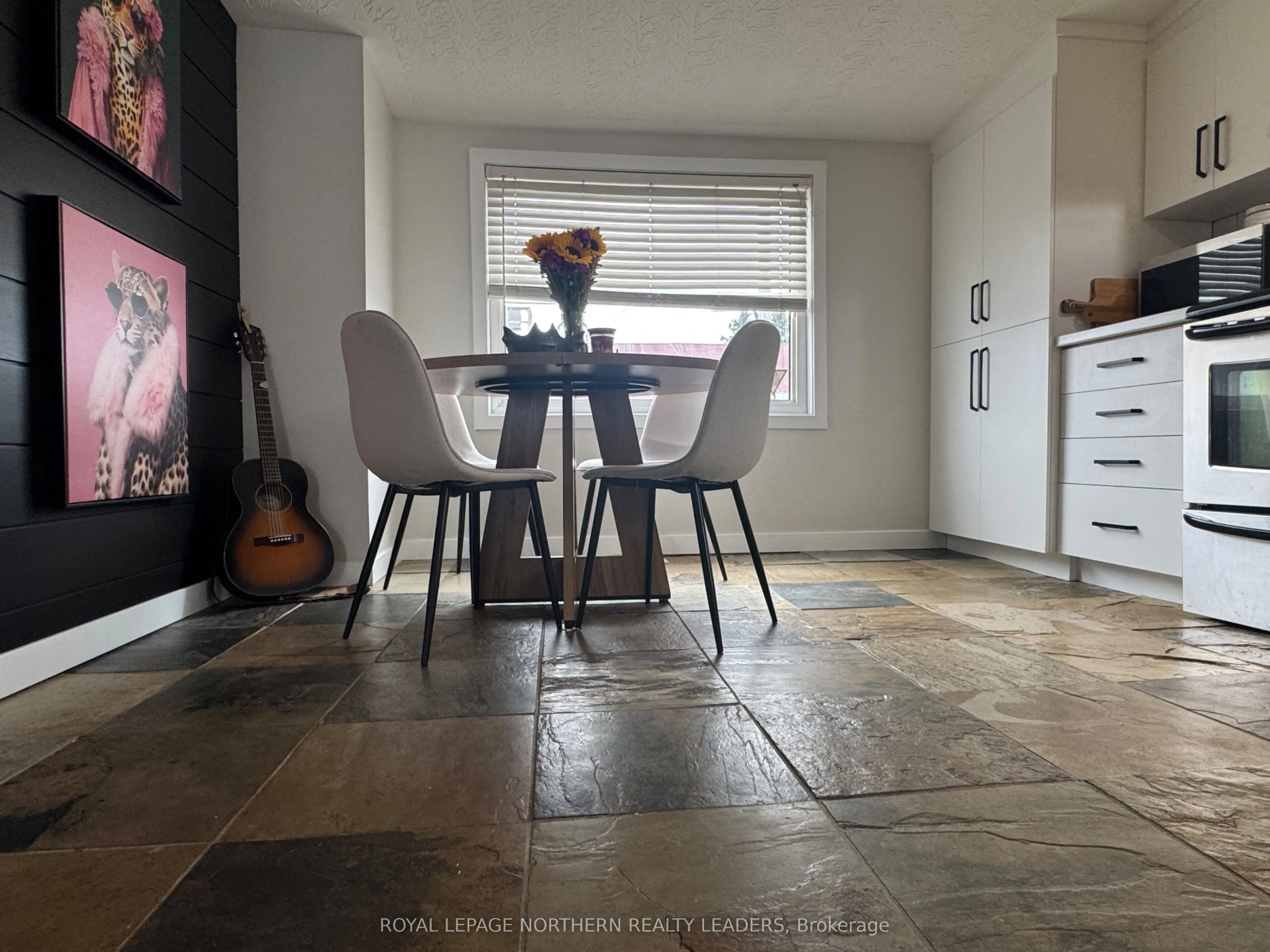25 Borden Avenue