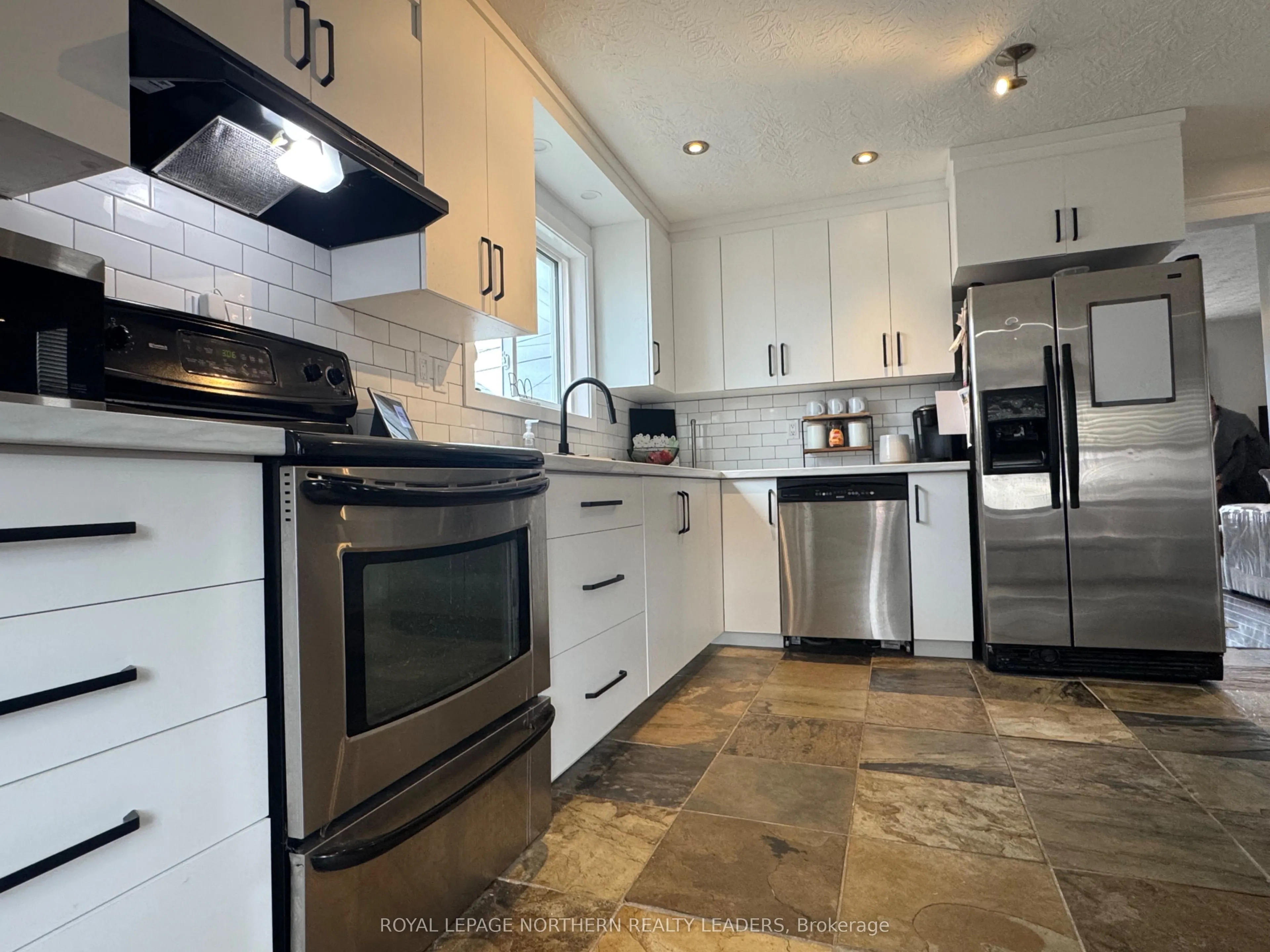 25 Borden Avenue