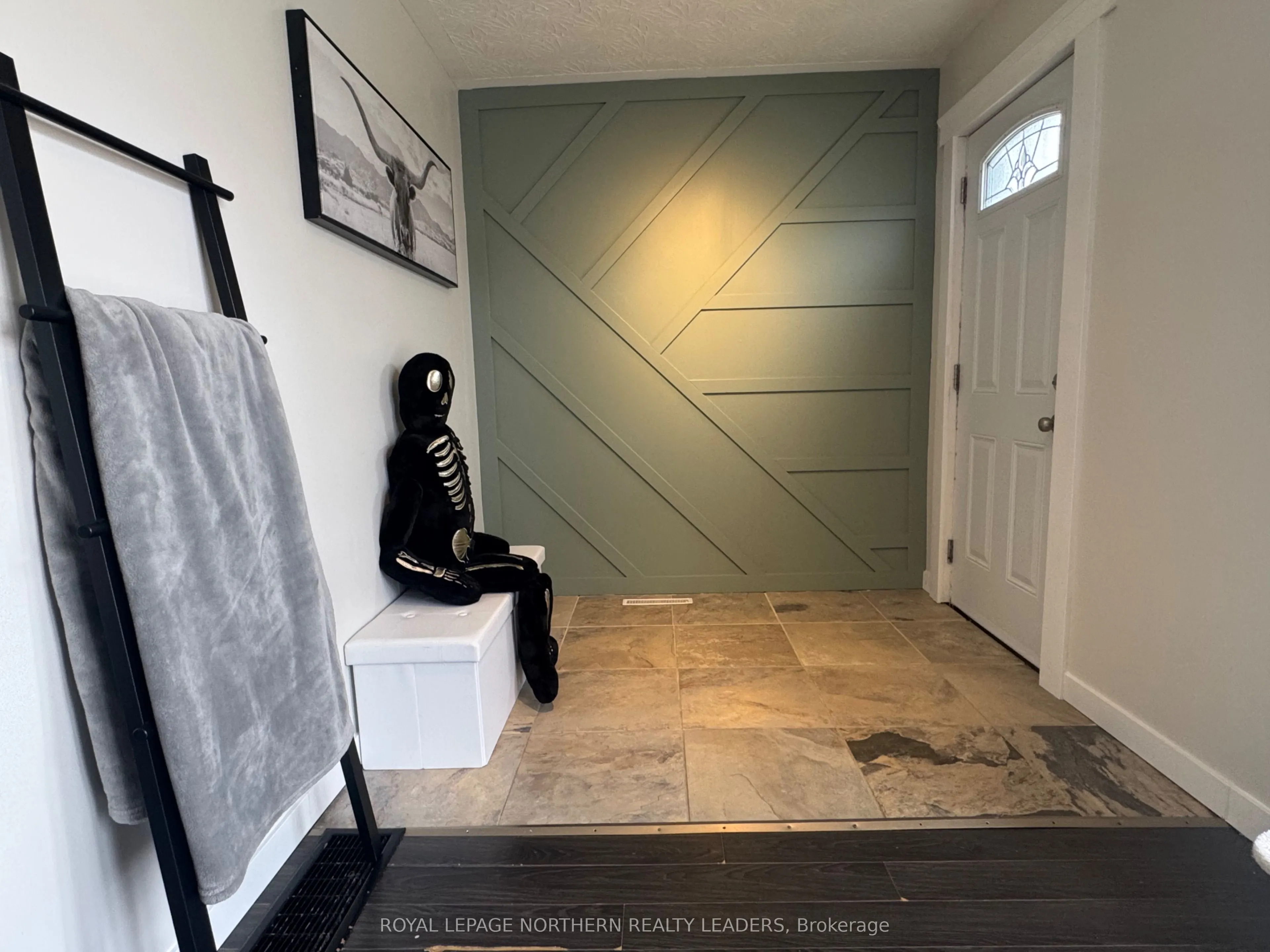 25 Borden Avenue