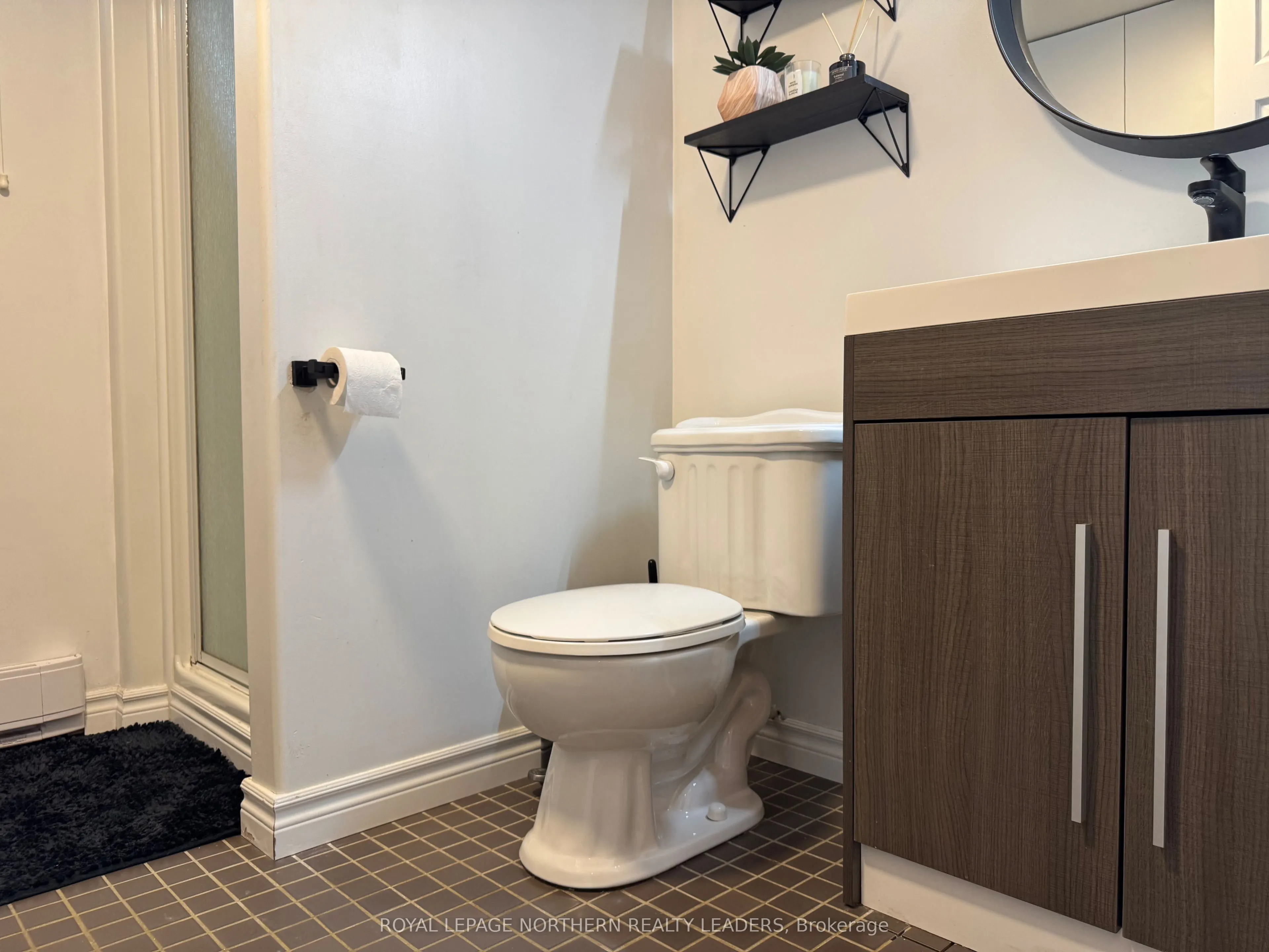 1388 Richard Crescent