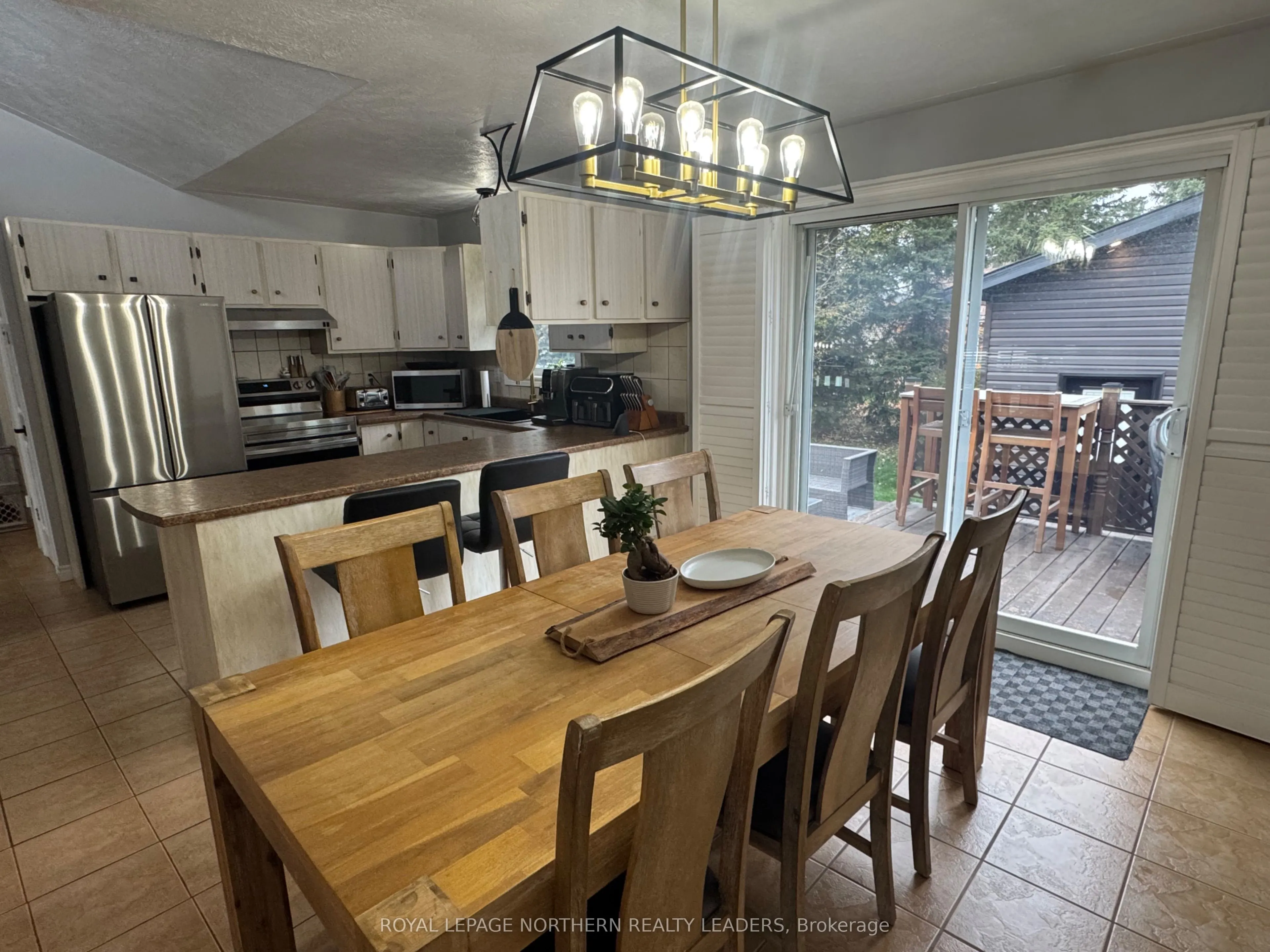 1388 Richard Crescent