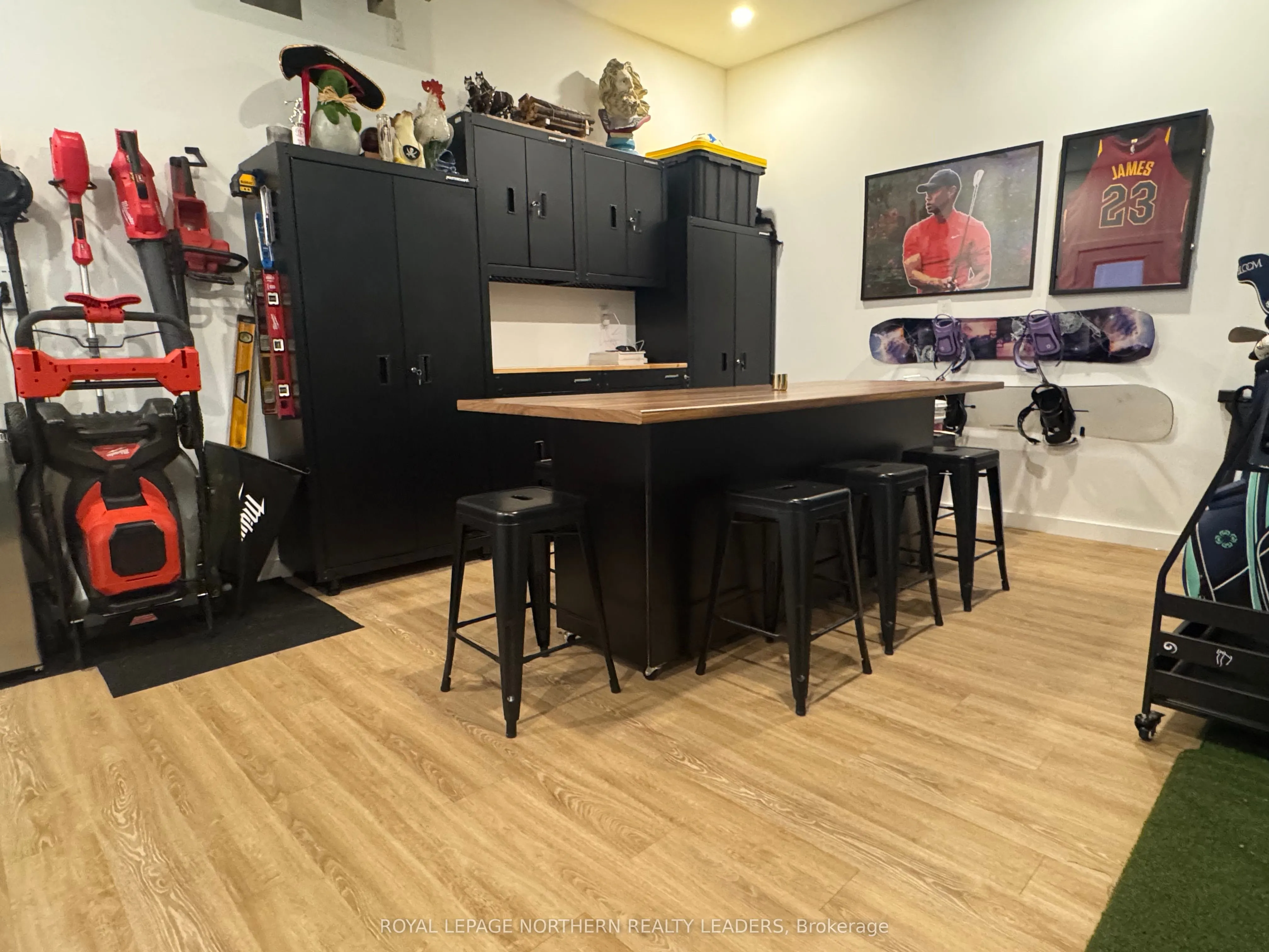 1388 Richard Crescent