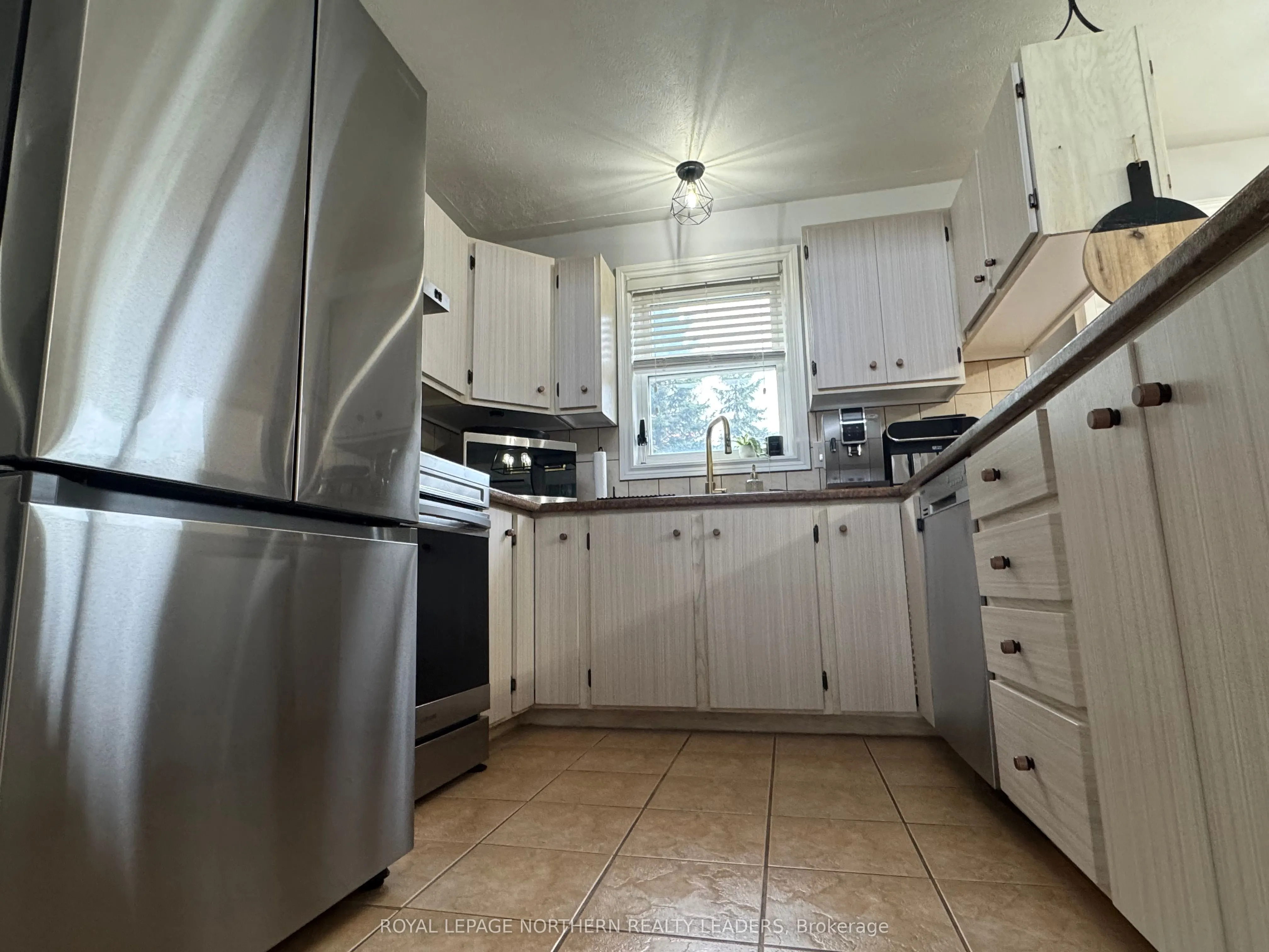 1388 Richard Crescent