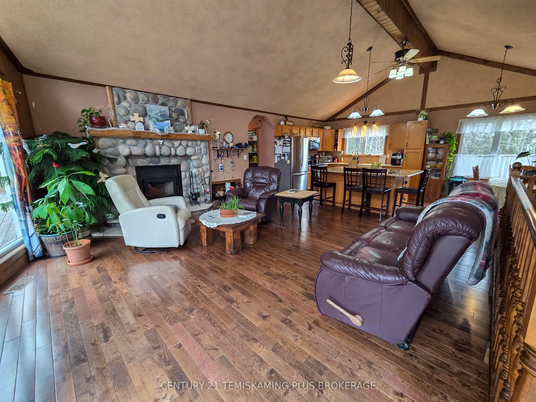 488011 Chamberlain 6 Road