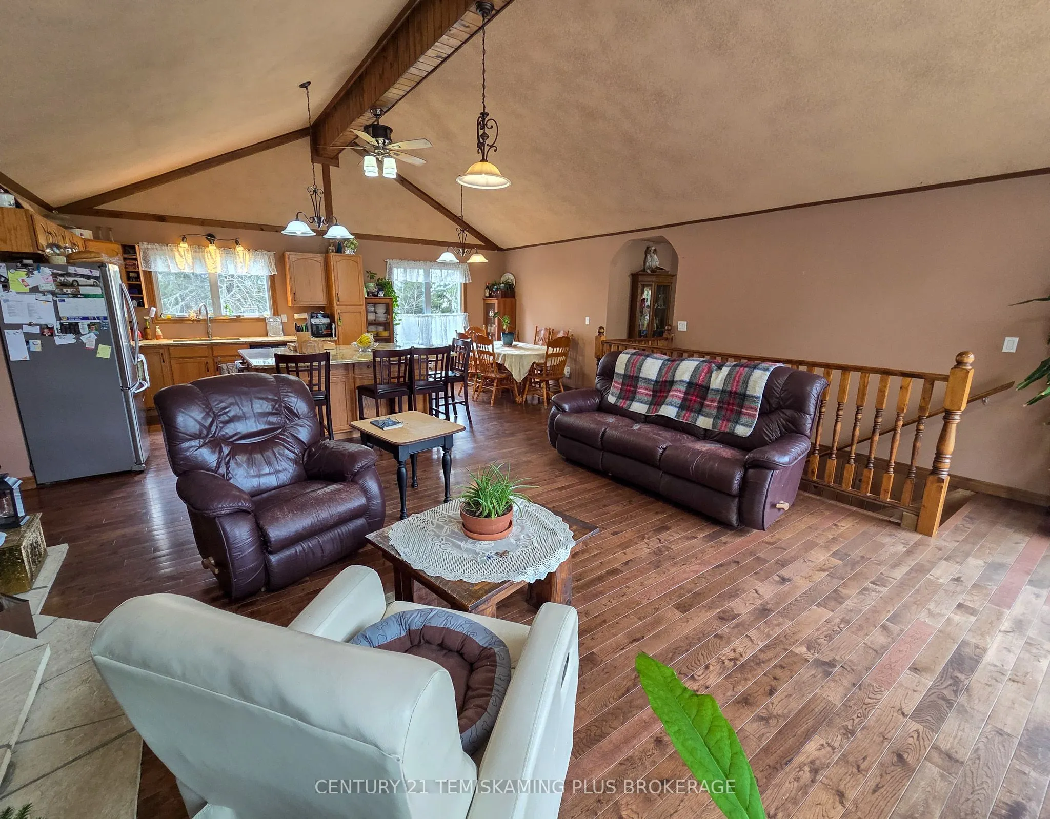 488011 Chamberlain 6 Road