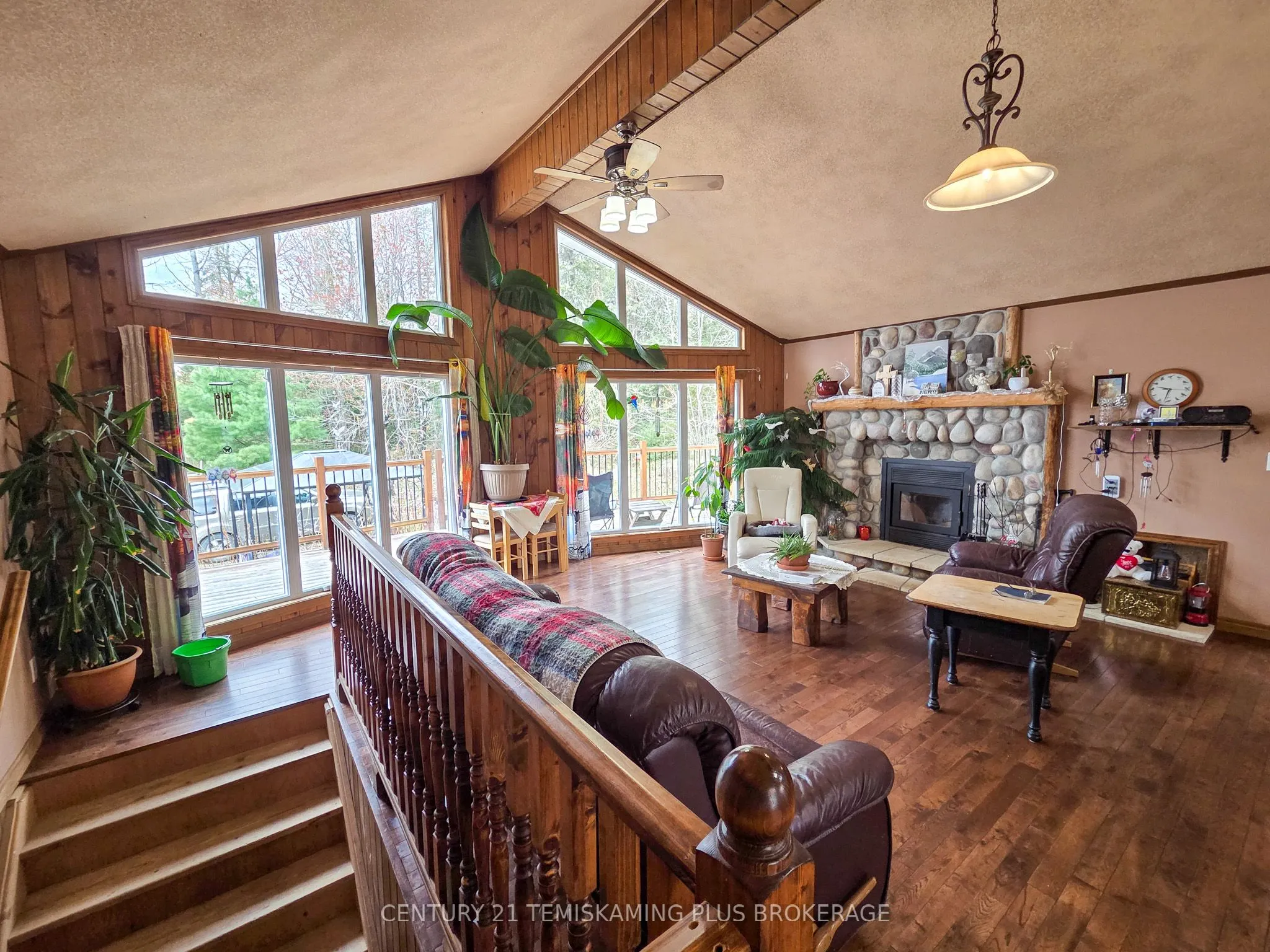 488011 Chamberlain 6 Road