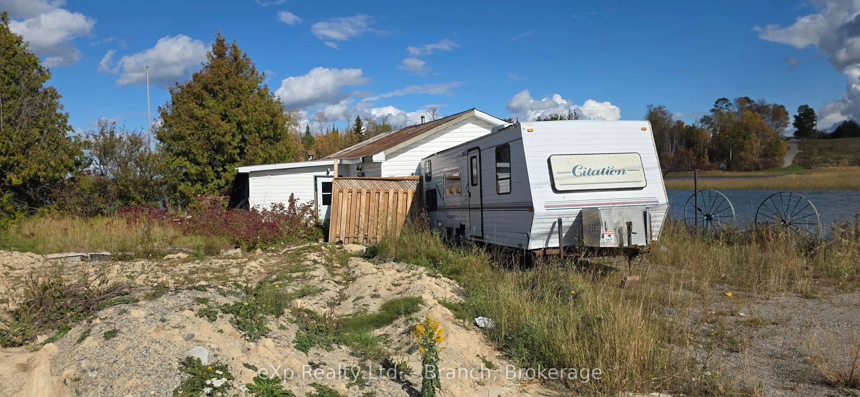 7650 7650 FREDERICK HOUSE LAKE Road