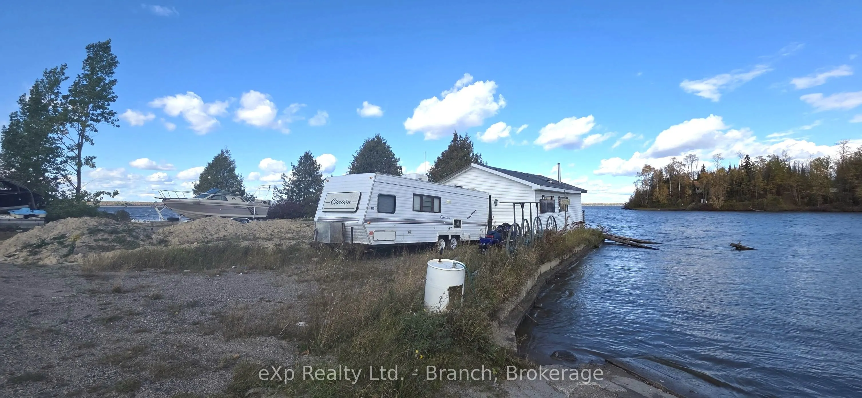 7650 7650 FREDERICK HOUSE LAKE Road