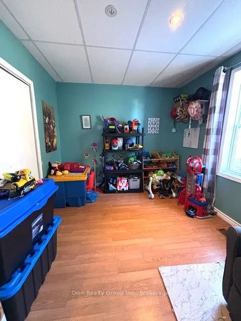 22A Rowan Avenue