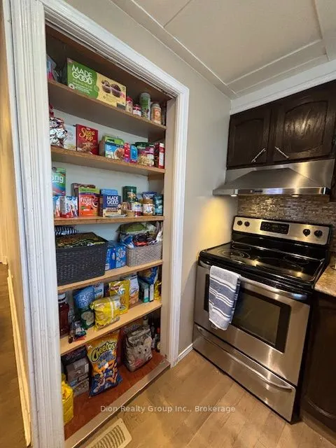 22A Rowan Avenue