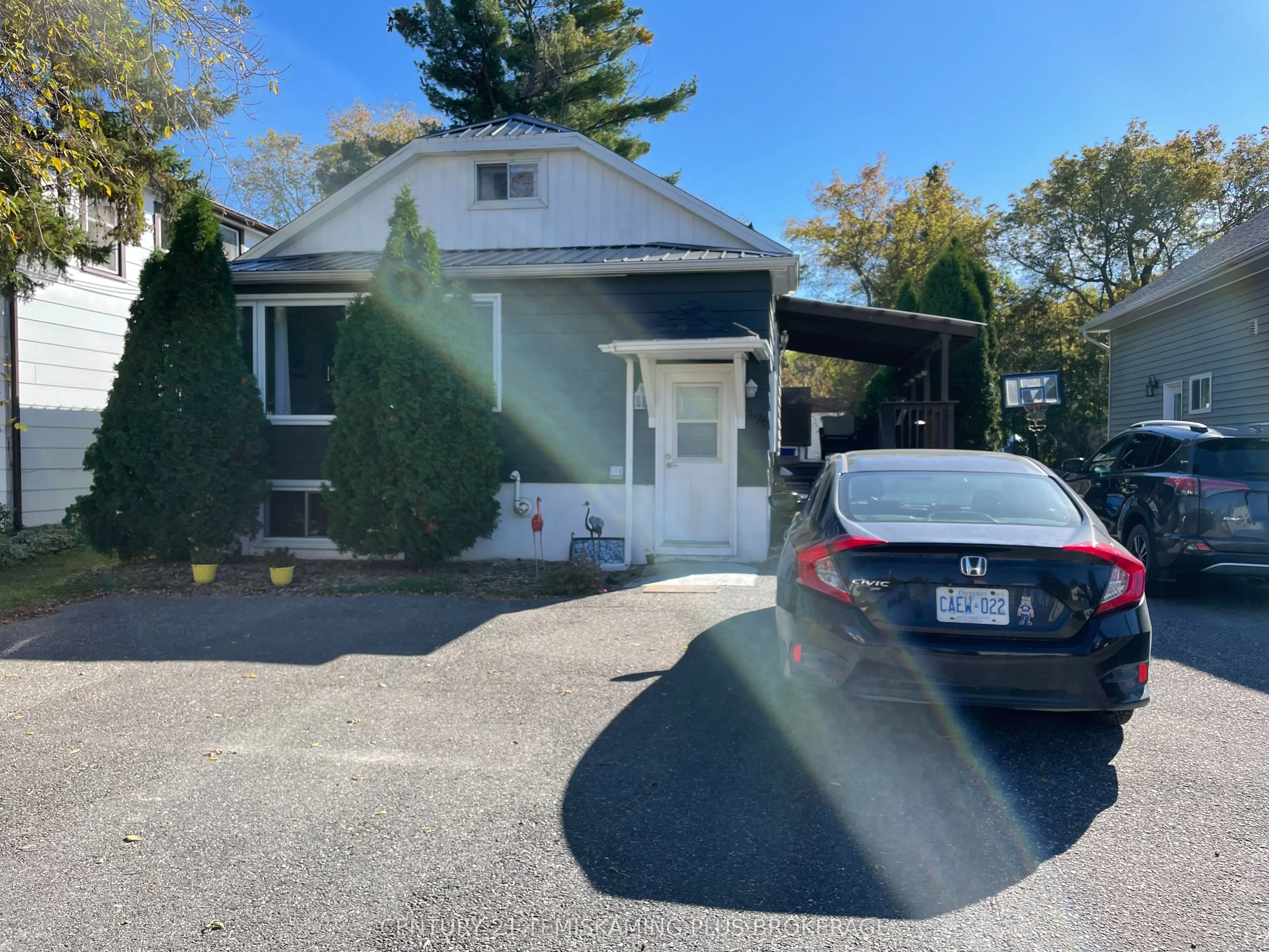396 Farah Avenue