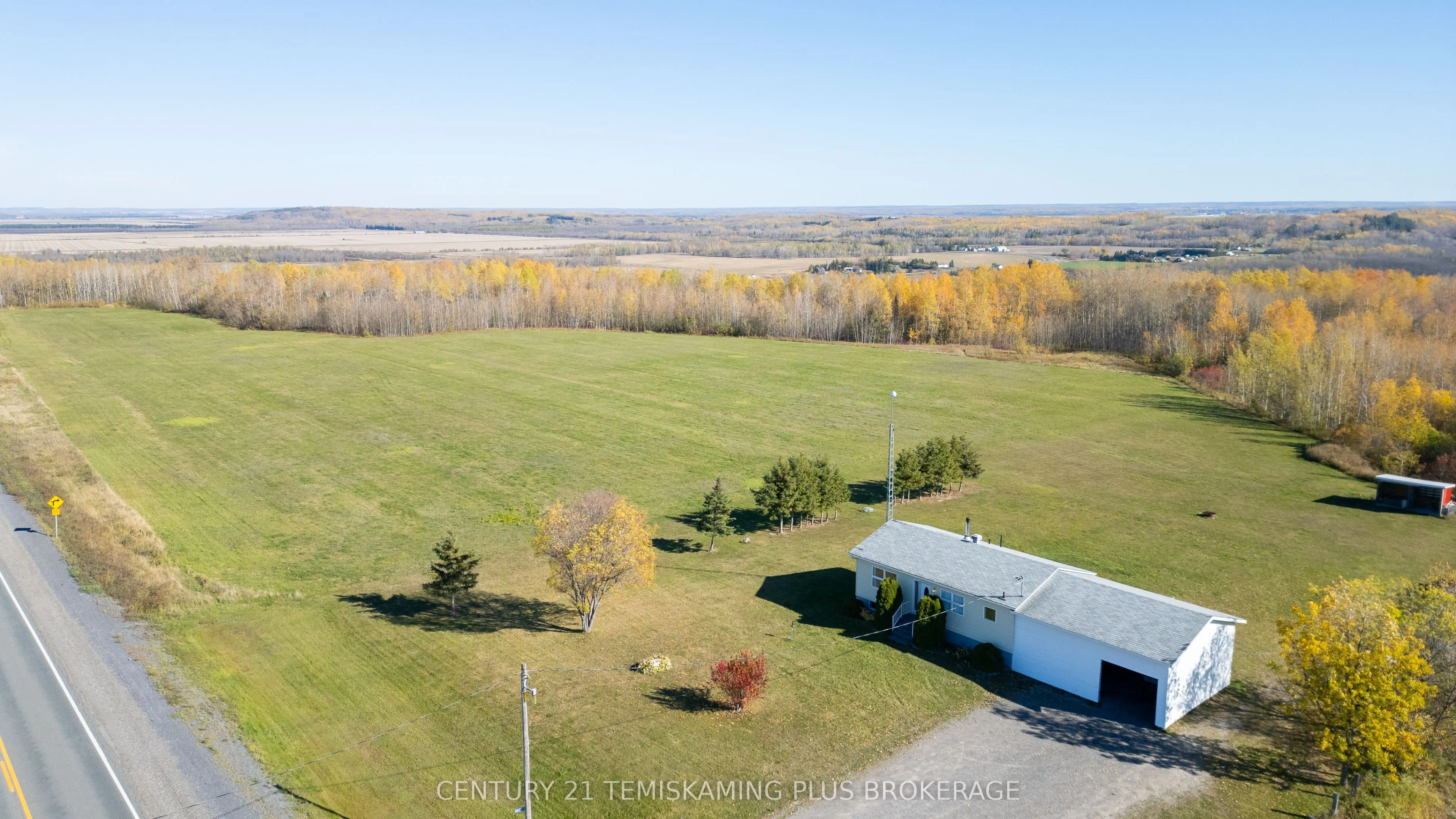 882358 Highway 65