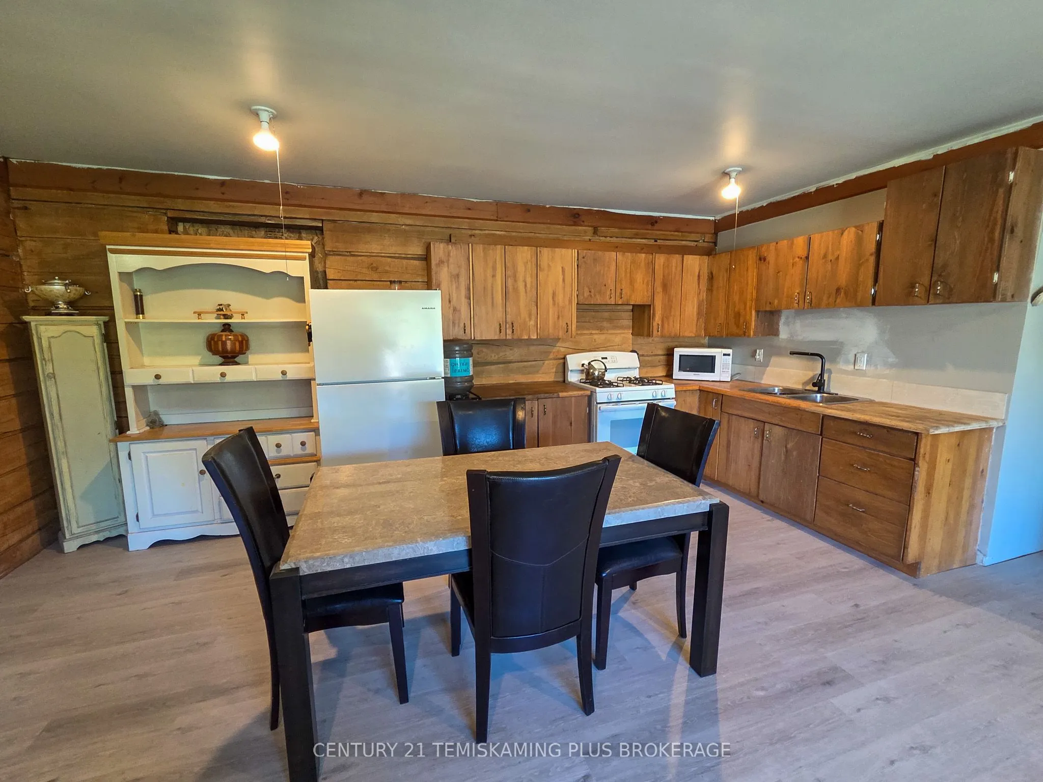 973293 Highway 567