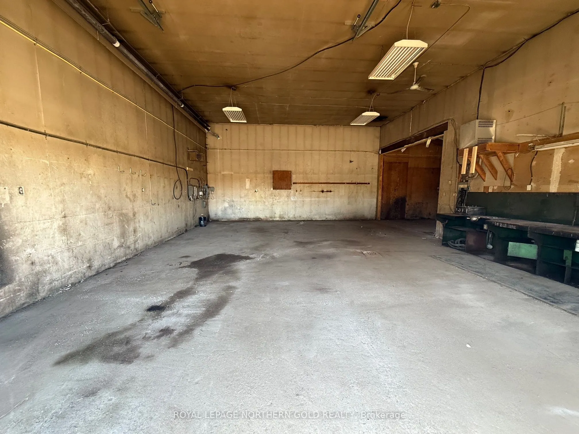 14900 Government Road