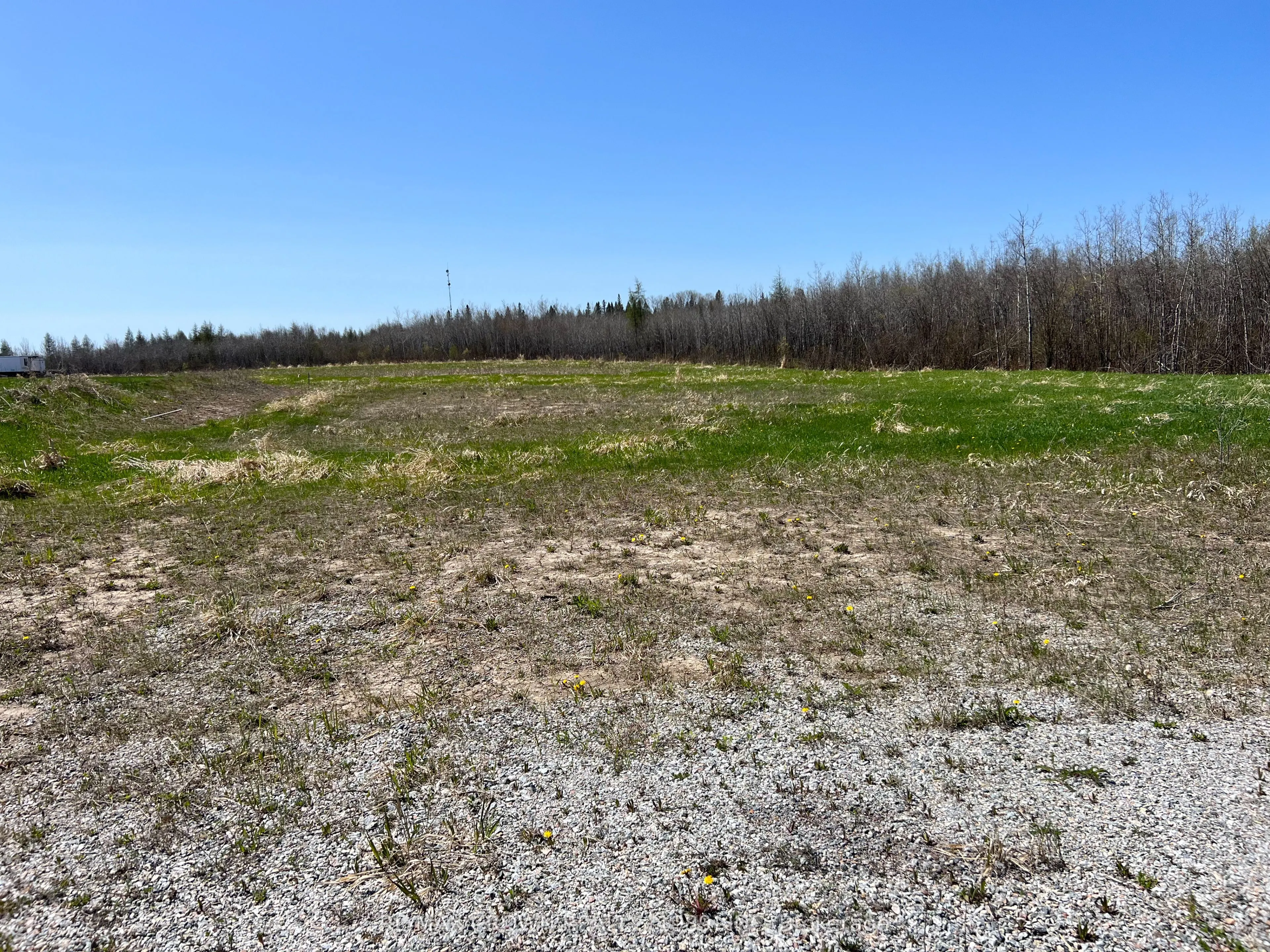 69 Clear Lake North Road