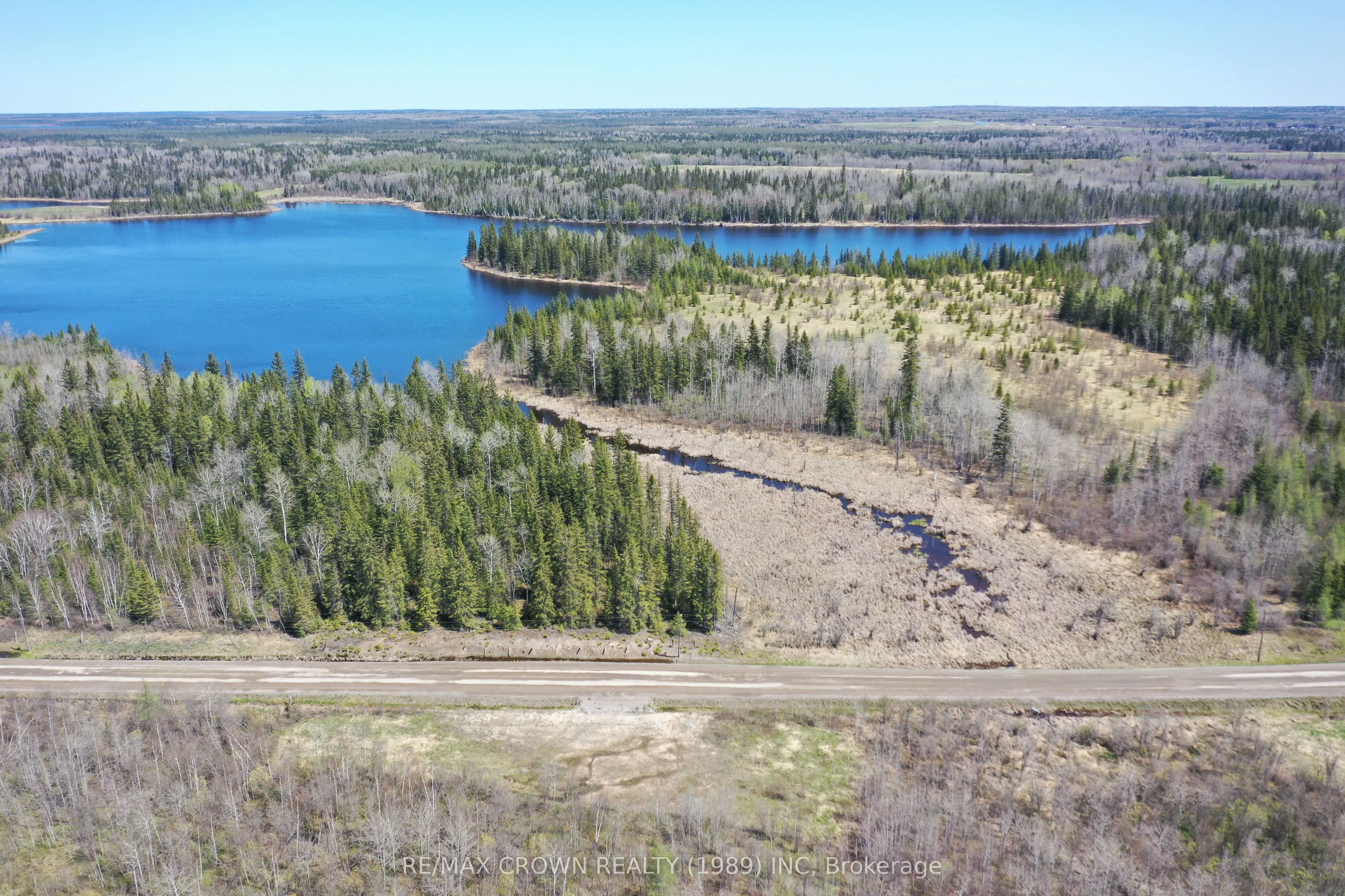 73 Clear Lake North Road