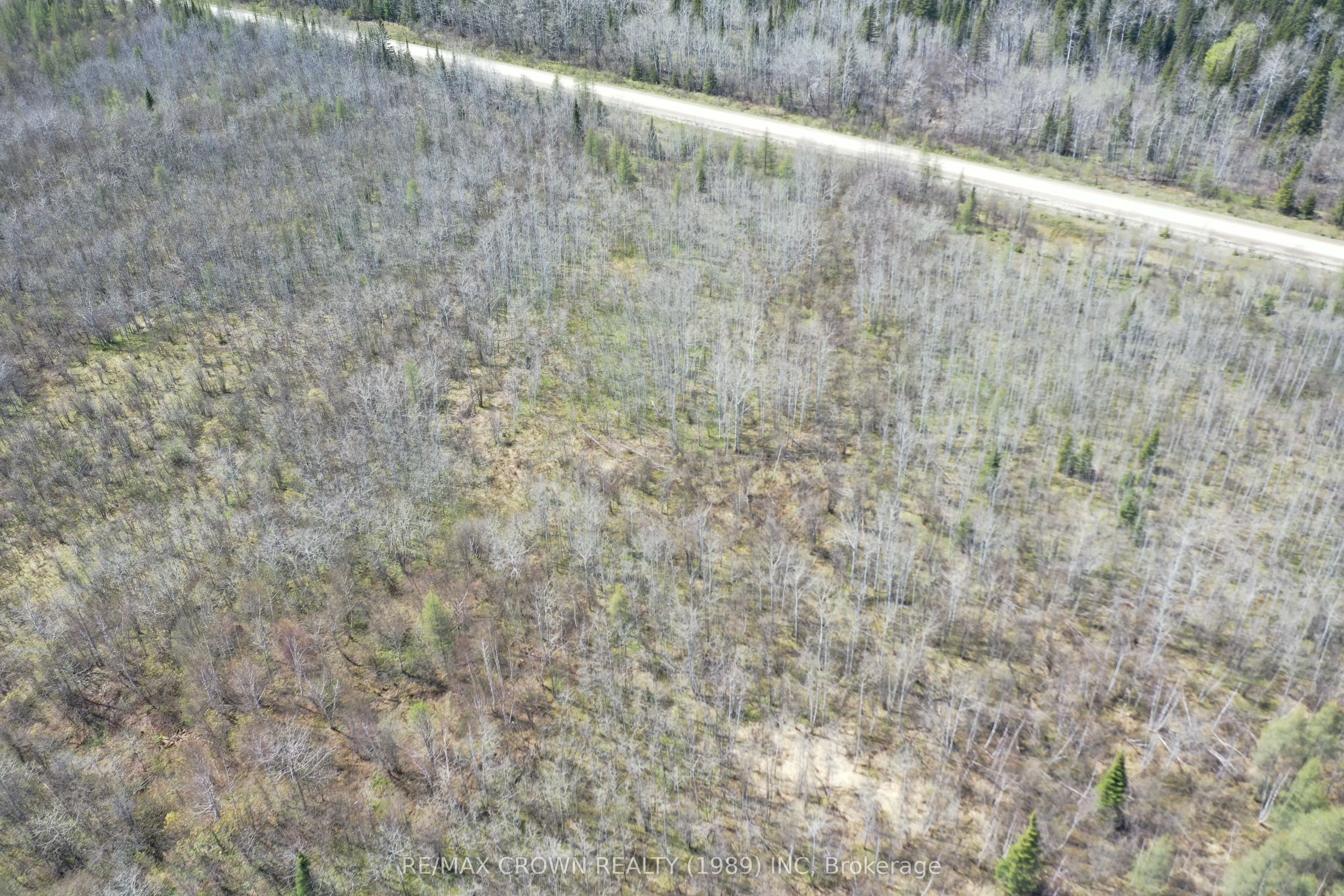 73 Clear Lake North Road