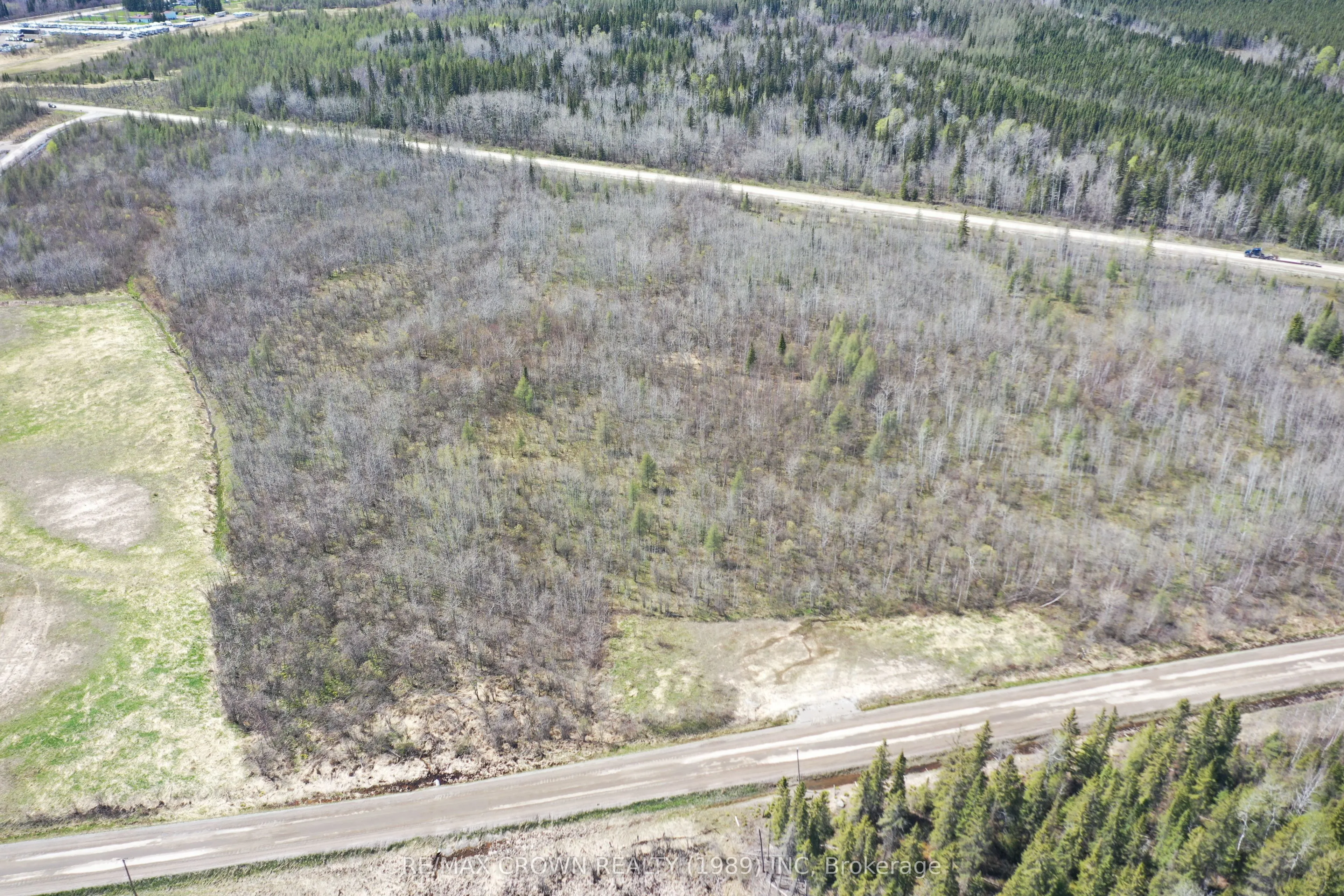 73 Clear Lake North Road