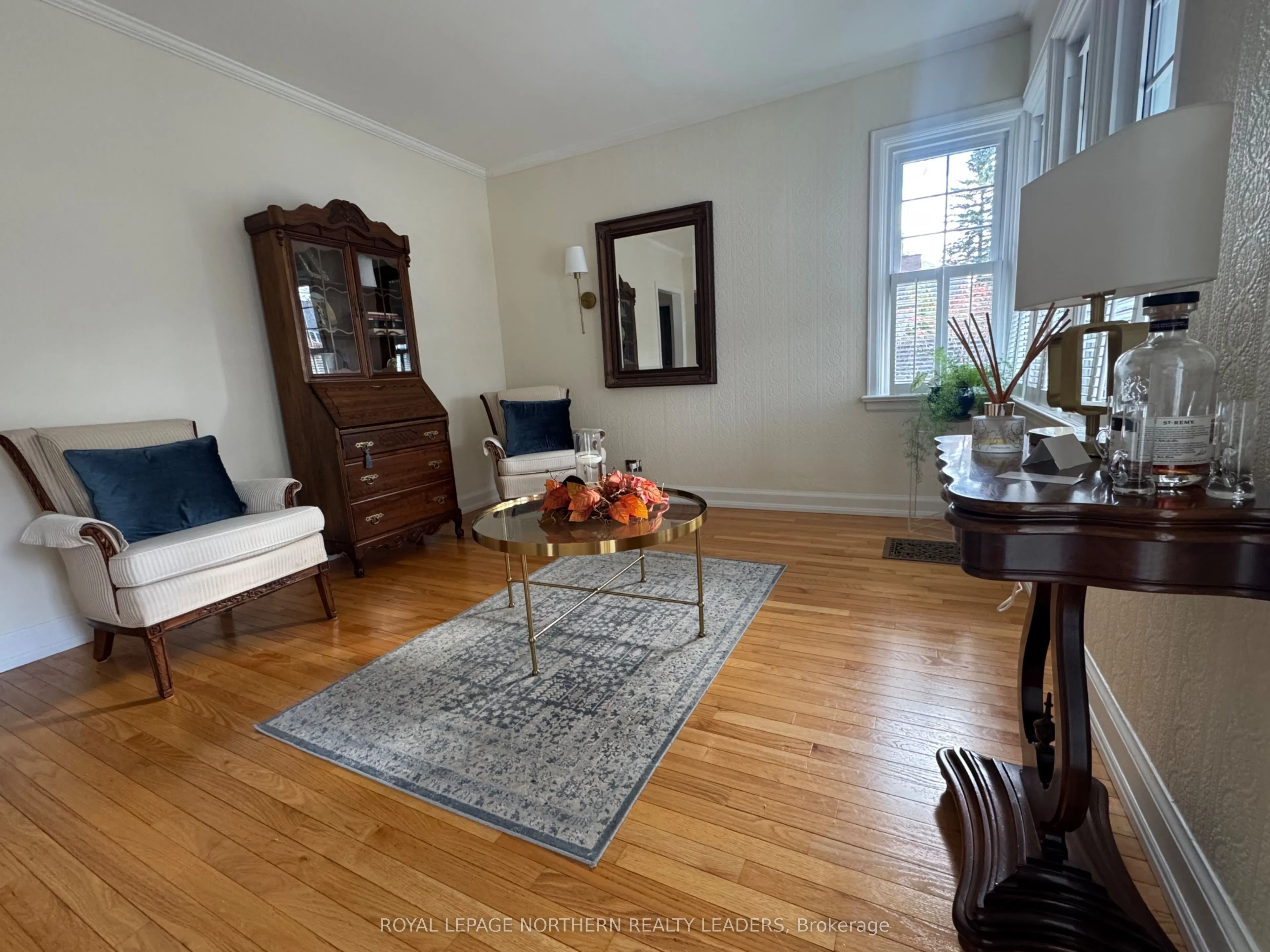 456 Hart Street