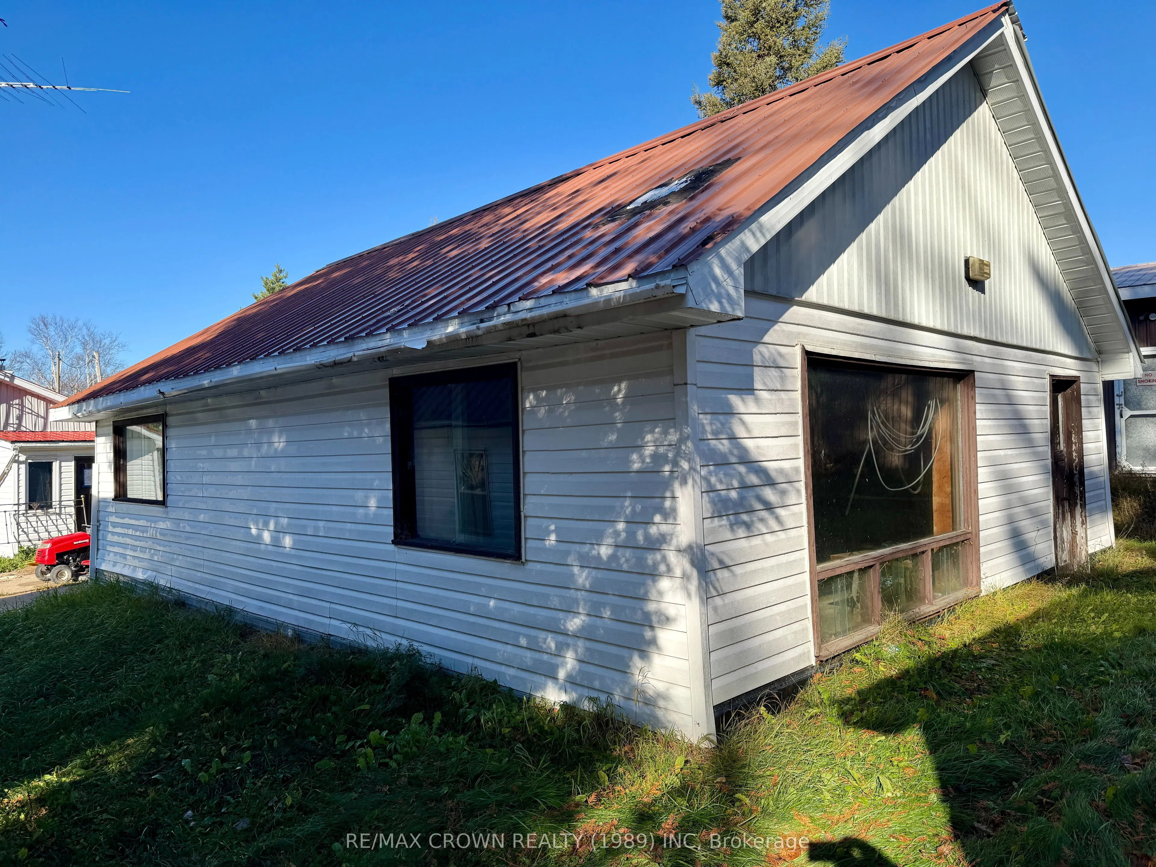 42 Lefebvre Peninsula Road