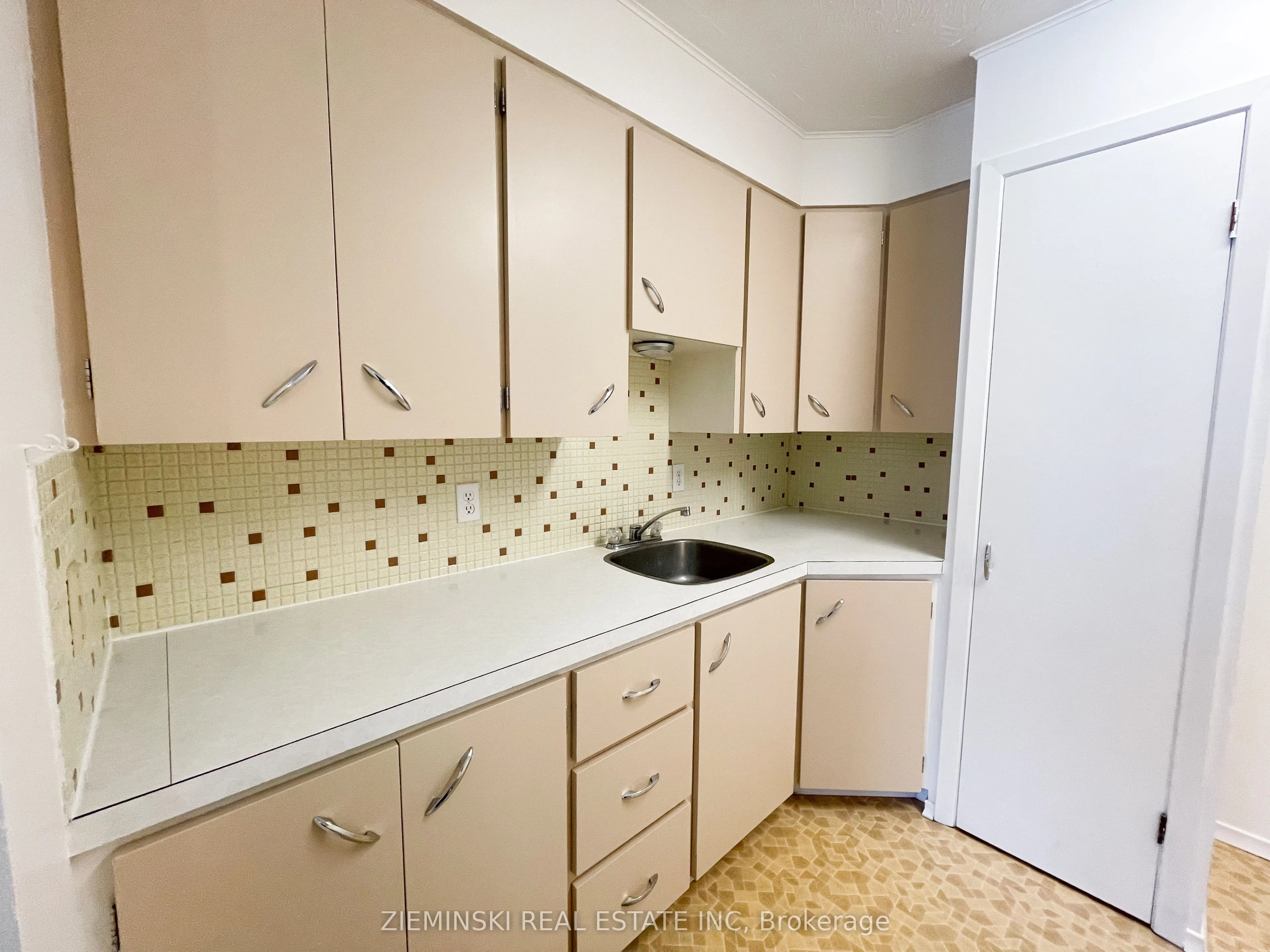 246 Cambridge Avenue