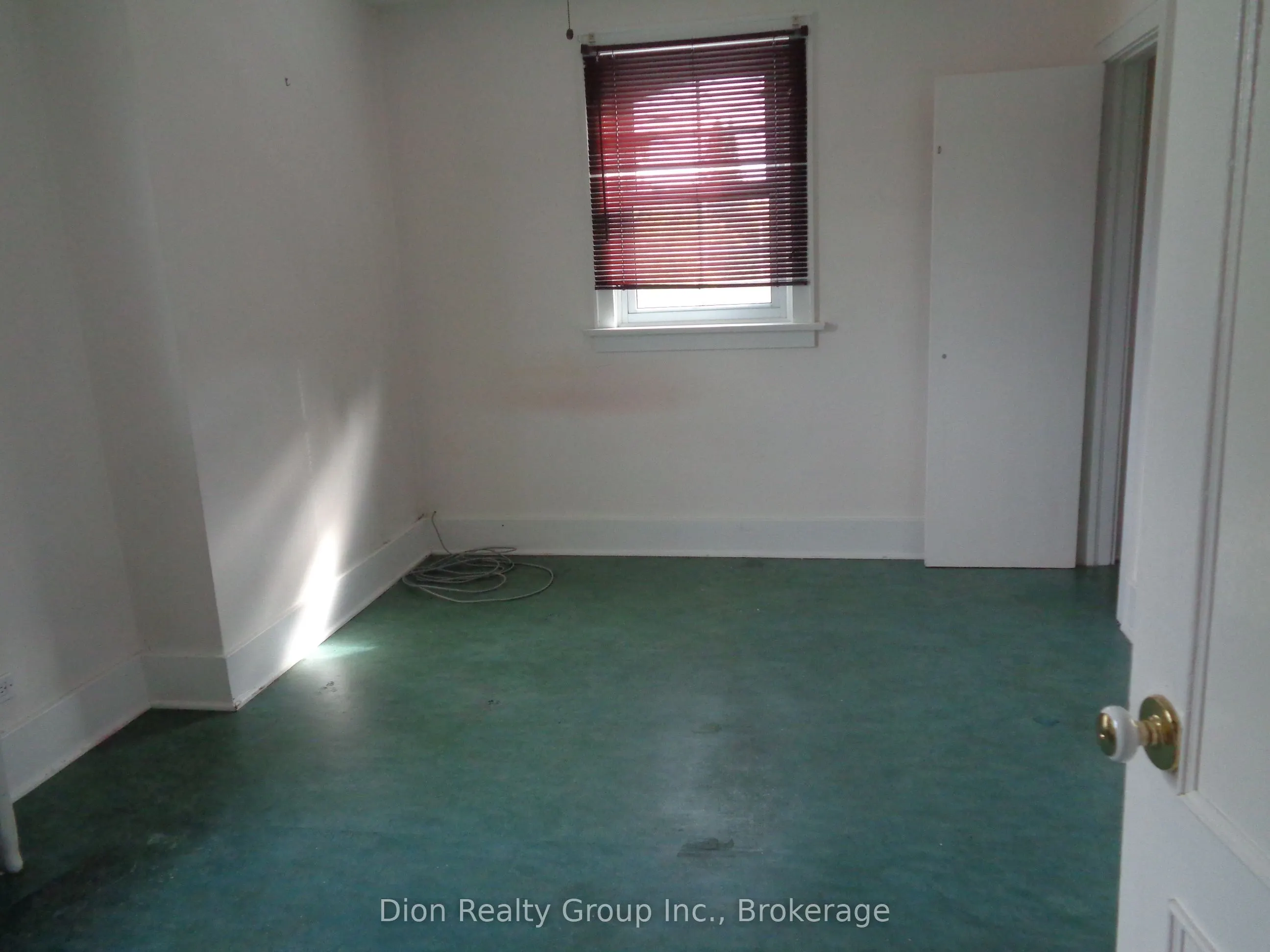 15-19 Grenfell Avenue