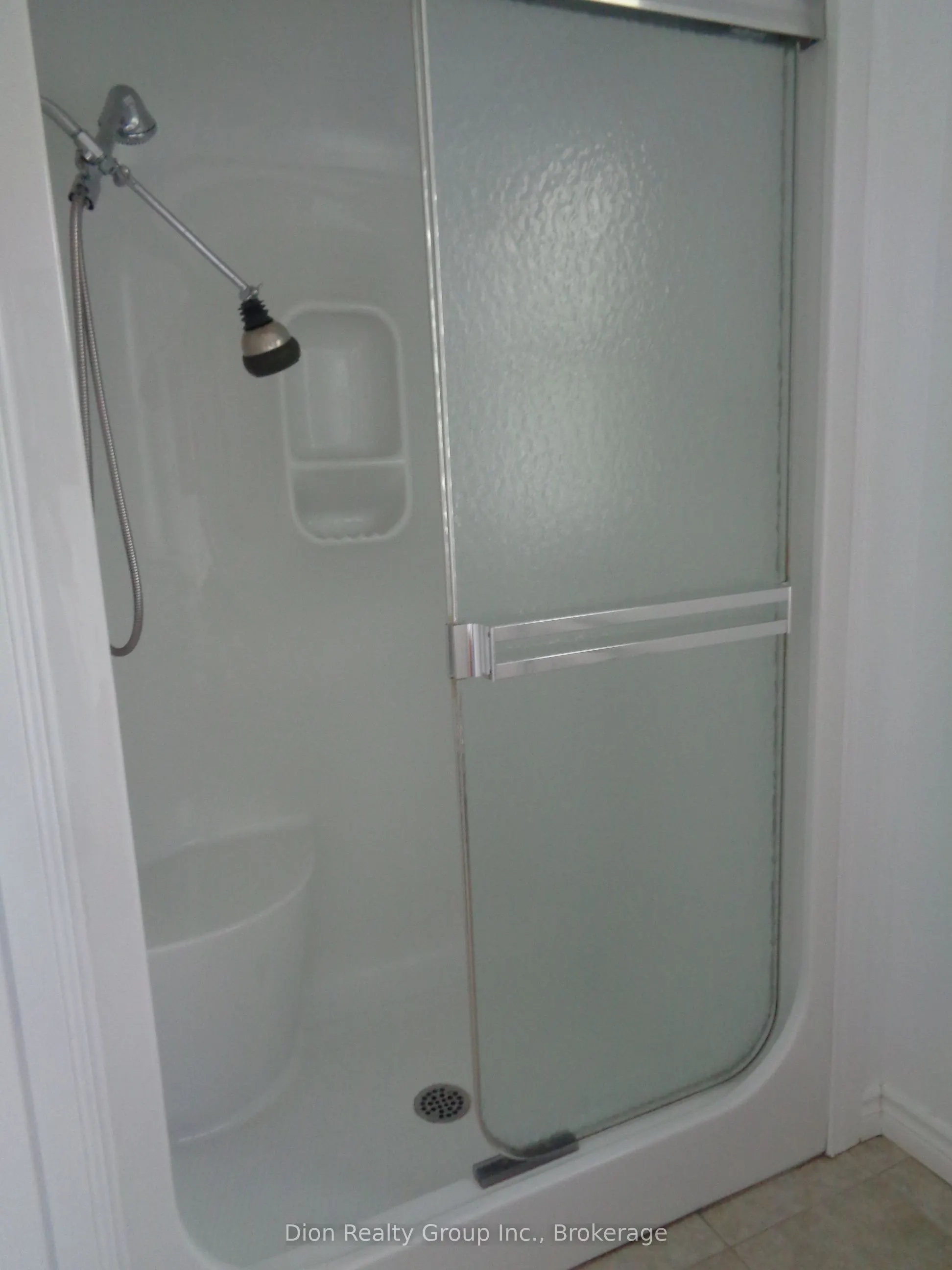 15-19 Grenfell Avenue