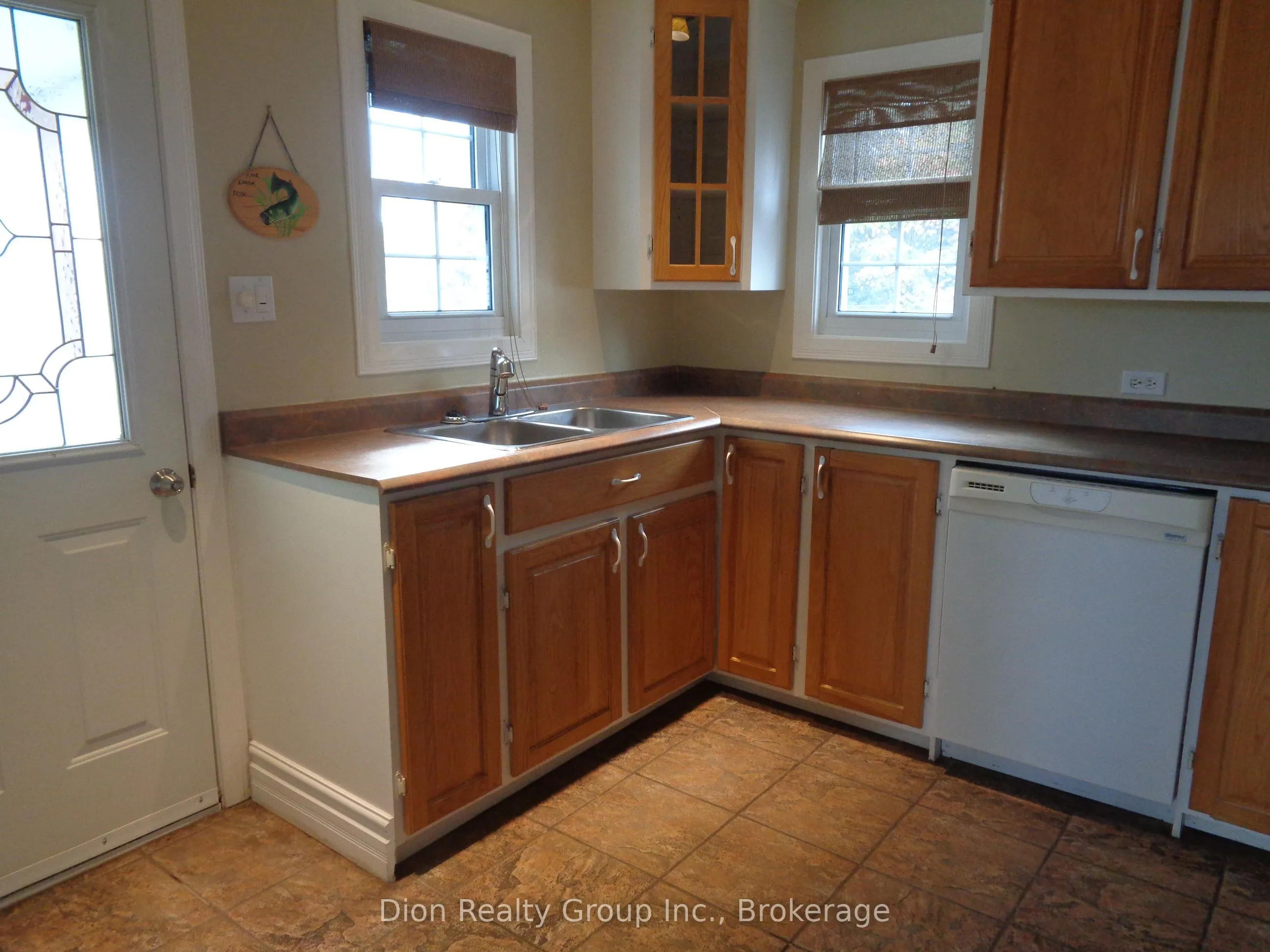 15-19 Grenfell Avenue