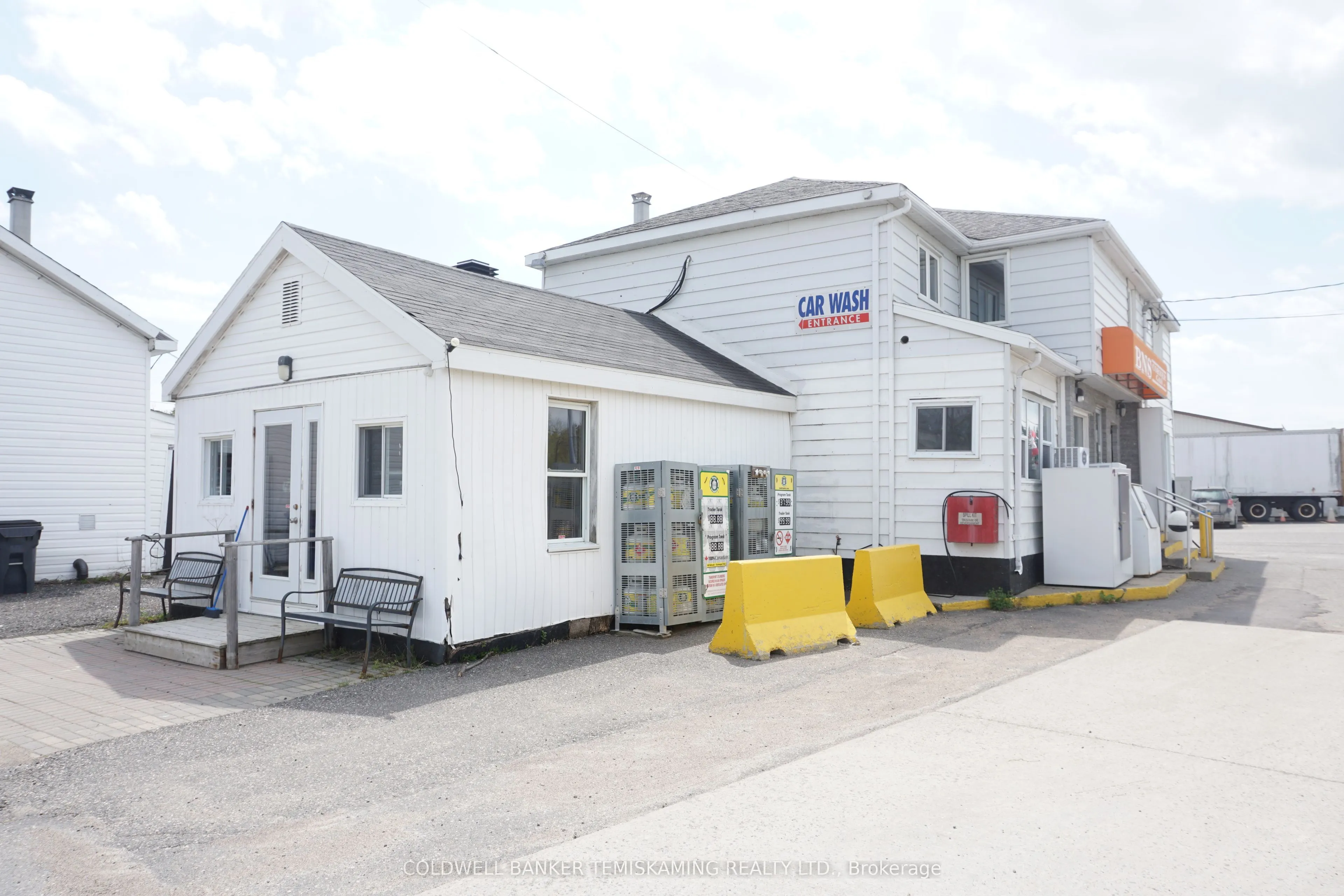 102 King Street