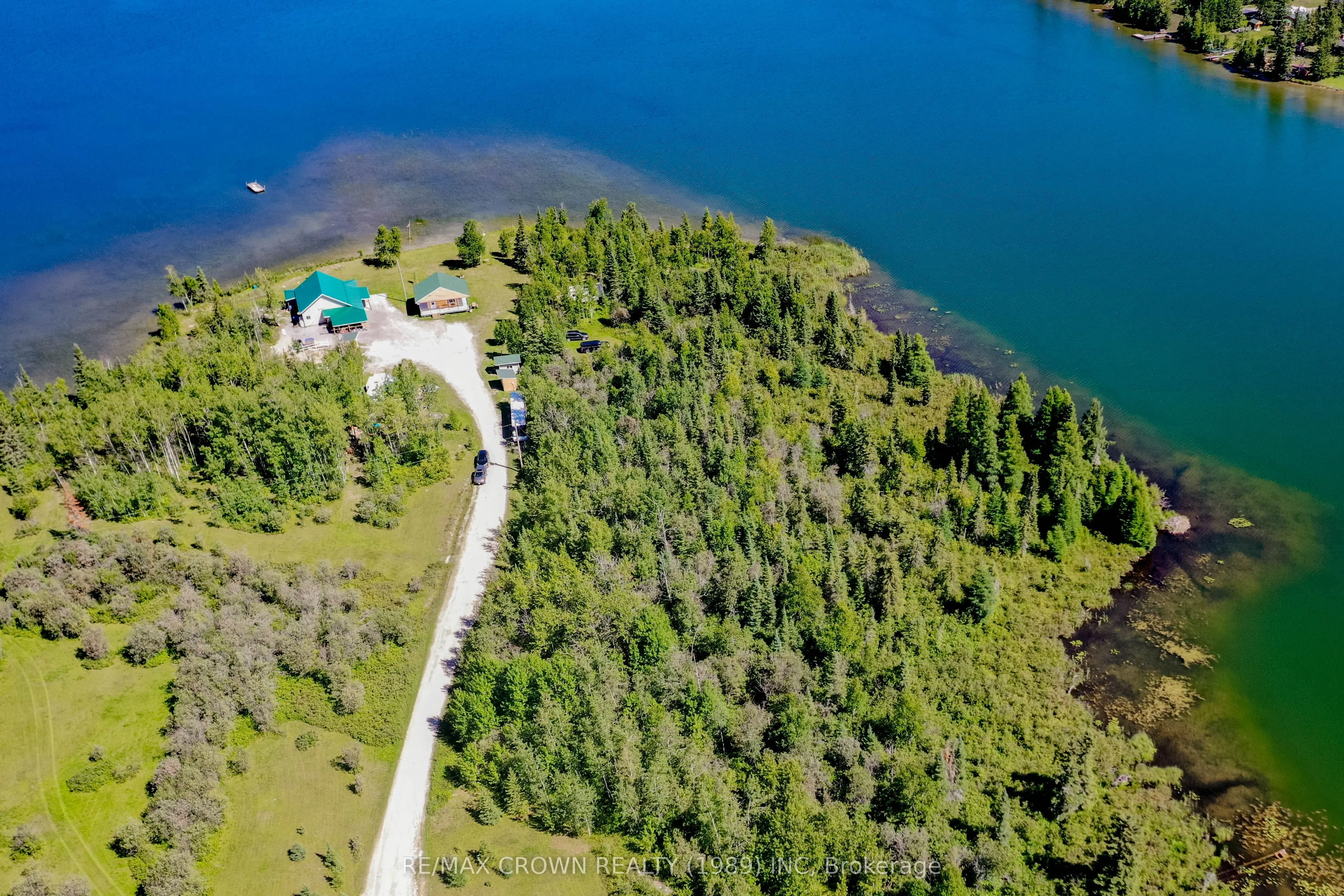 24 Shallow Lake Road W
