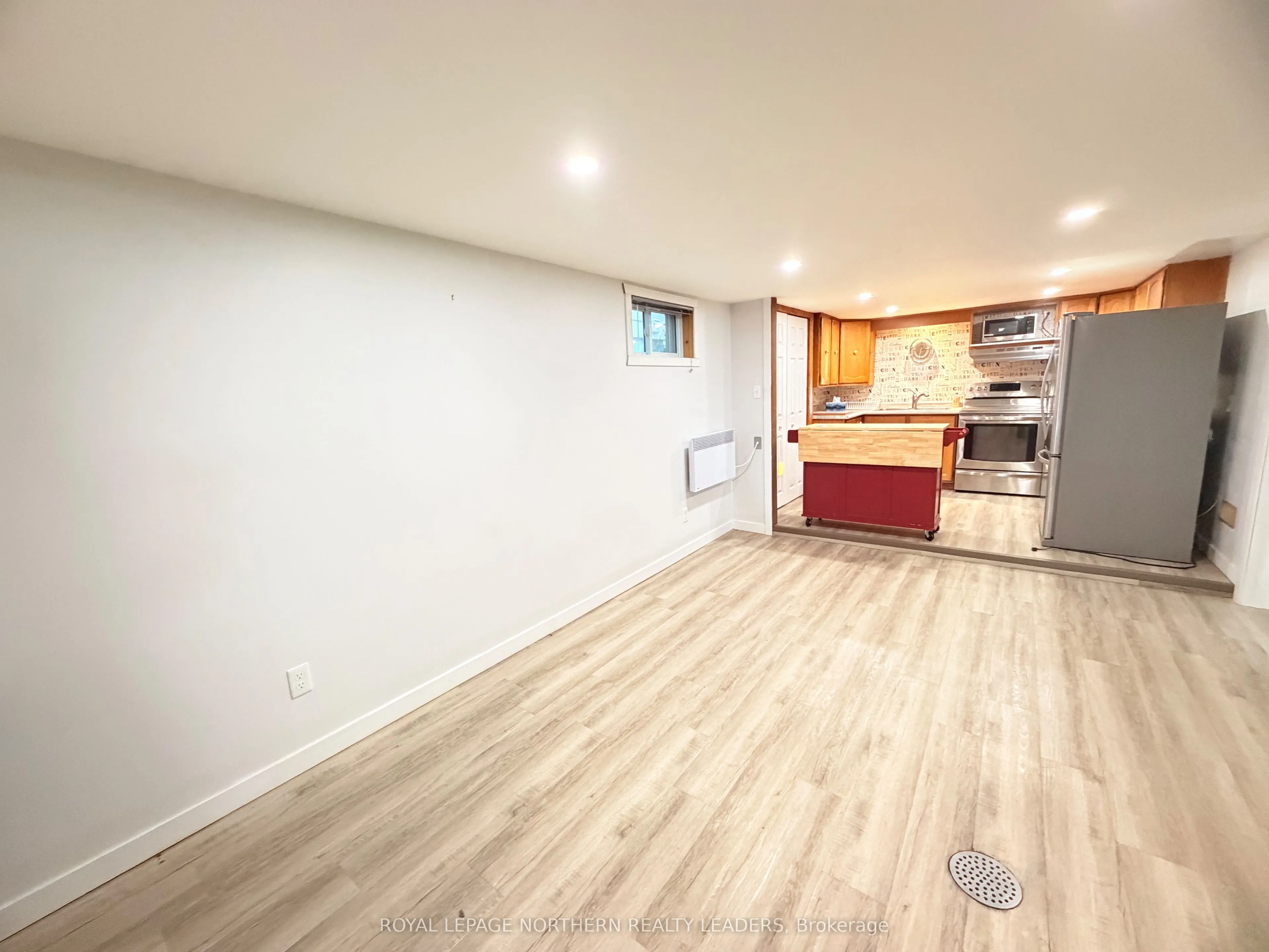 245 Maple Street S