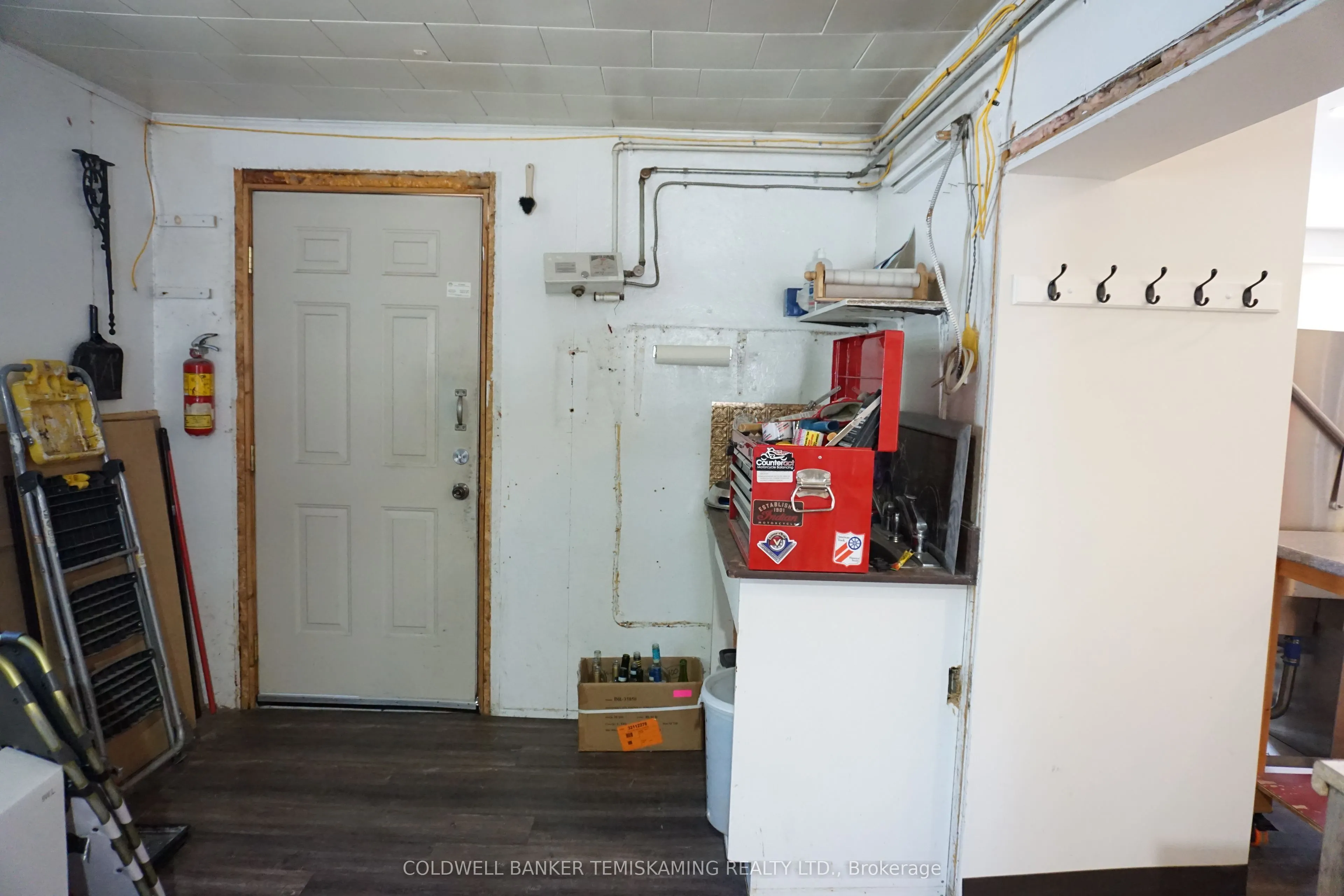 389 Whitewood Avenue W