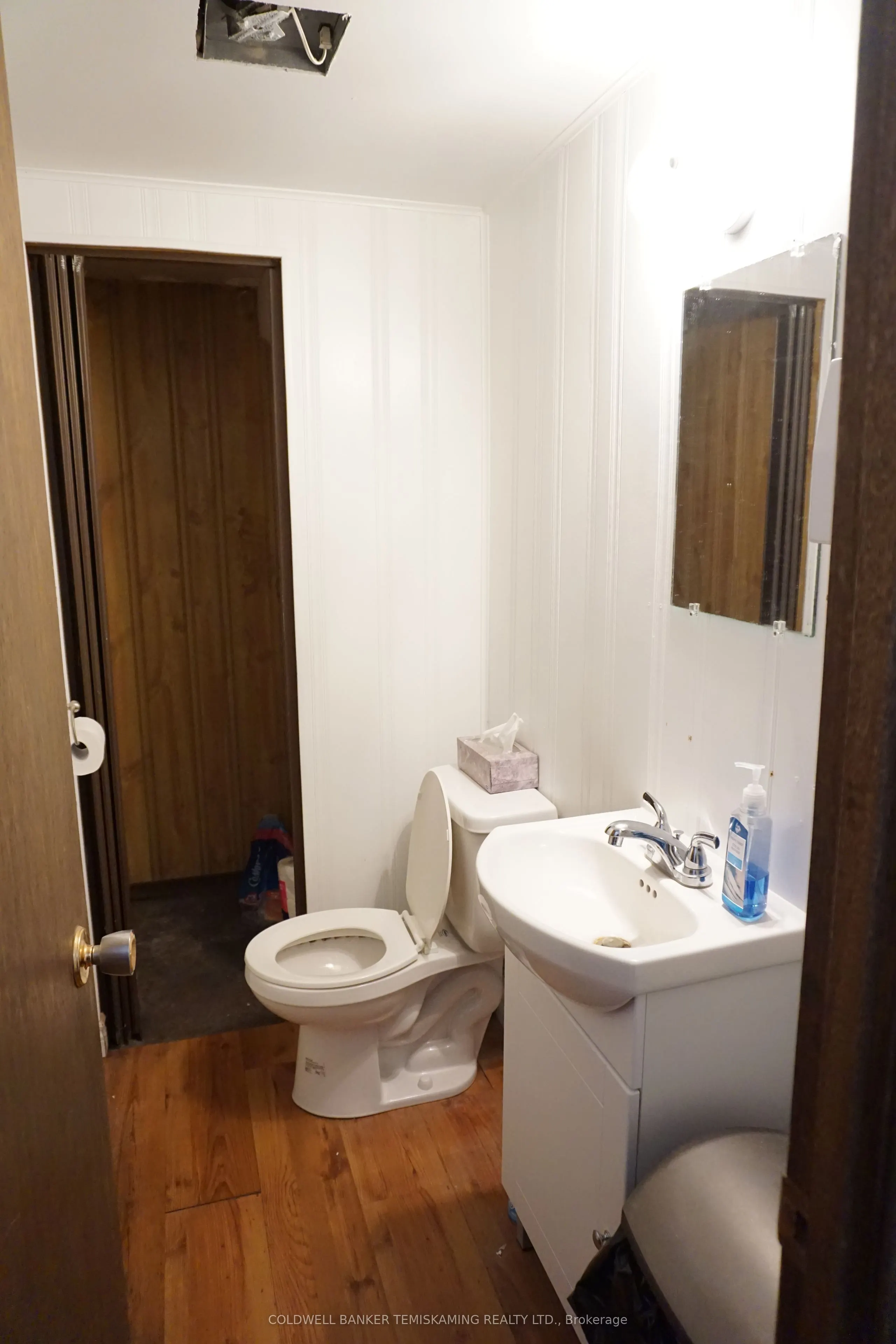 389 Whitewood Avenue W