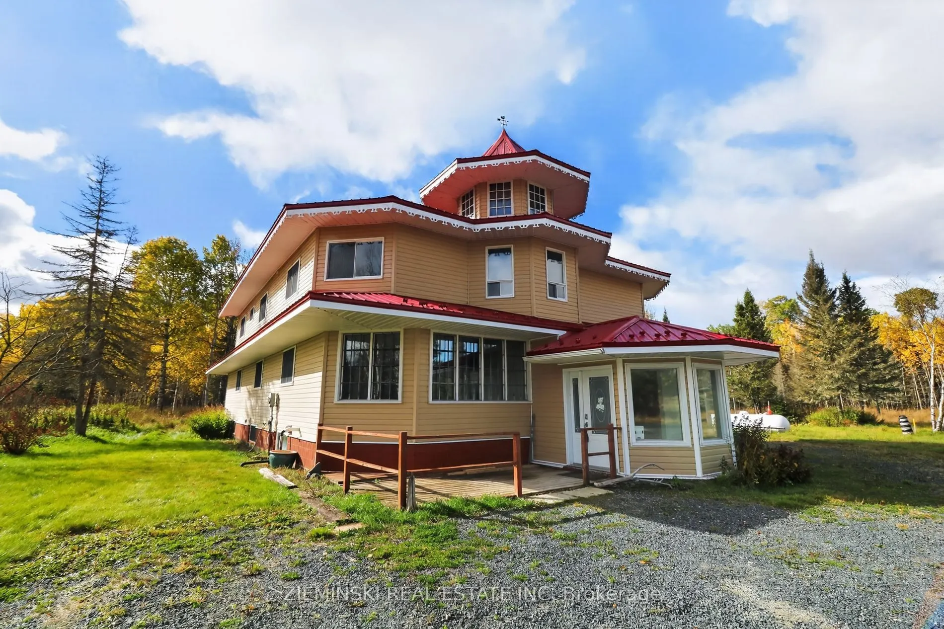 1907 Highway 11 Highway S
