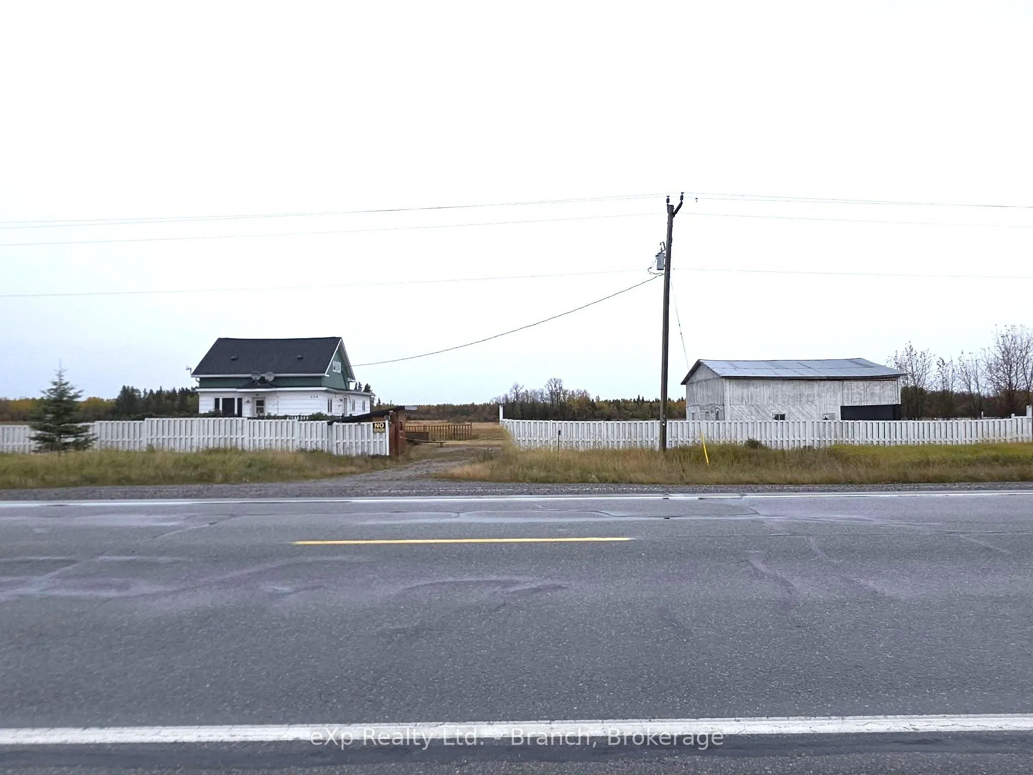 518 11 Highway W