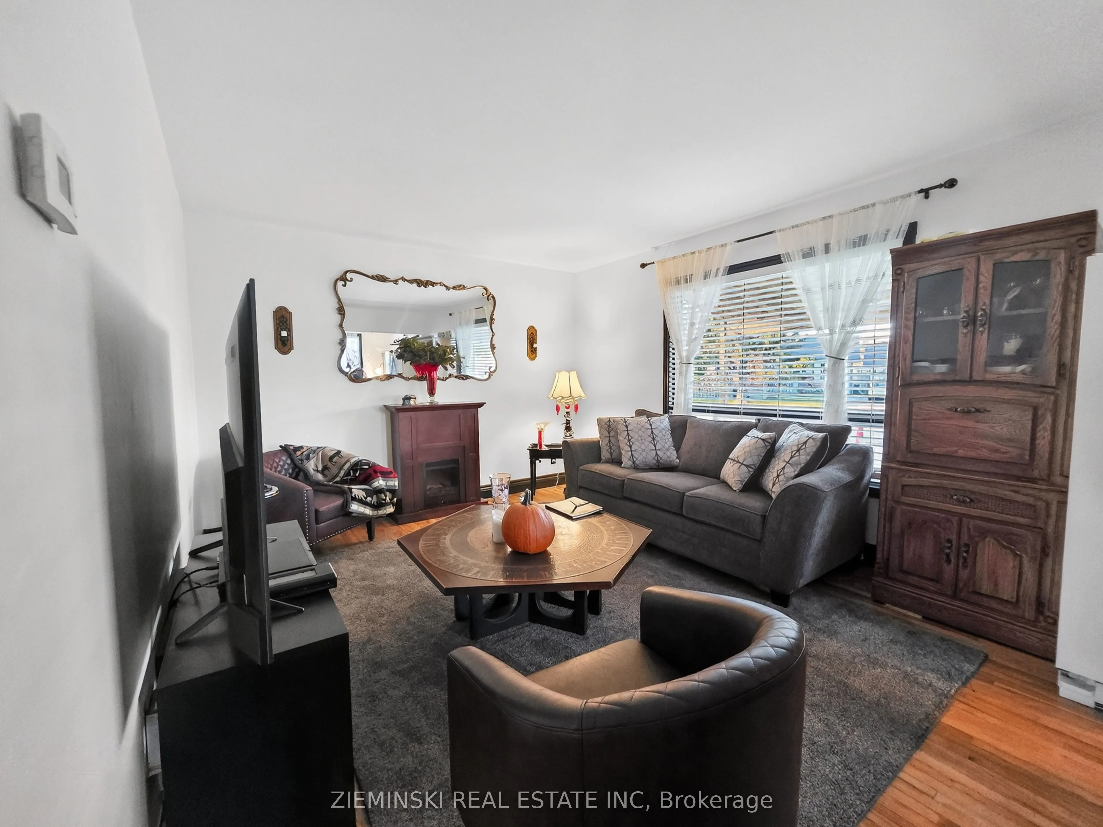 1 Bowman Avenue