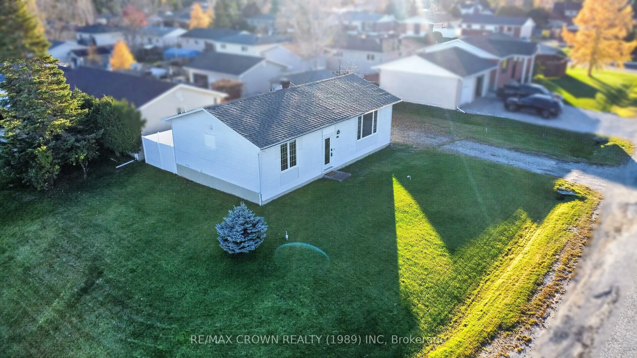 54 Boucher Crescent