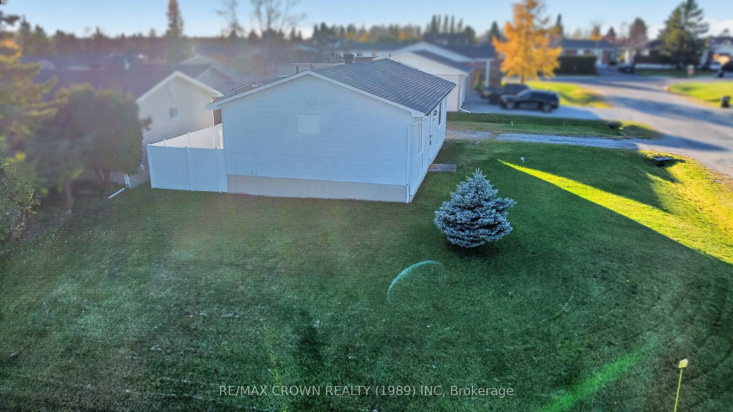 54 Boucher Crescent