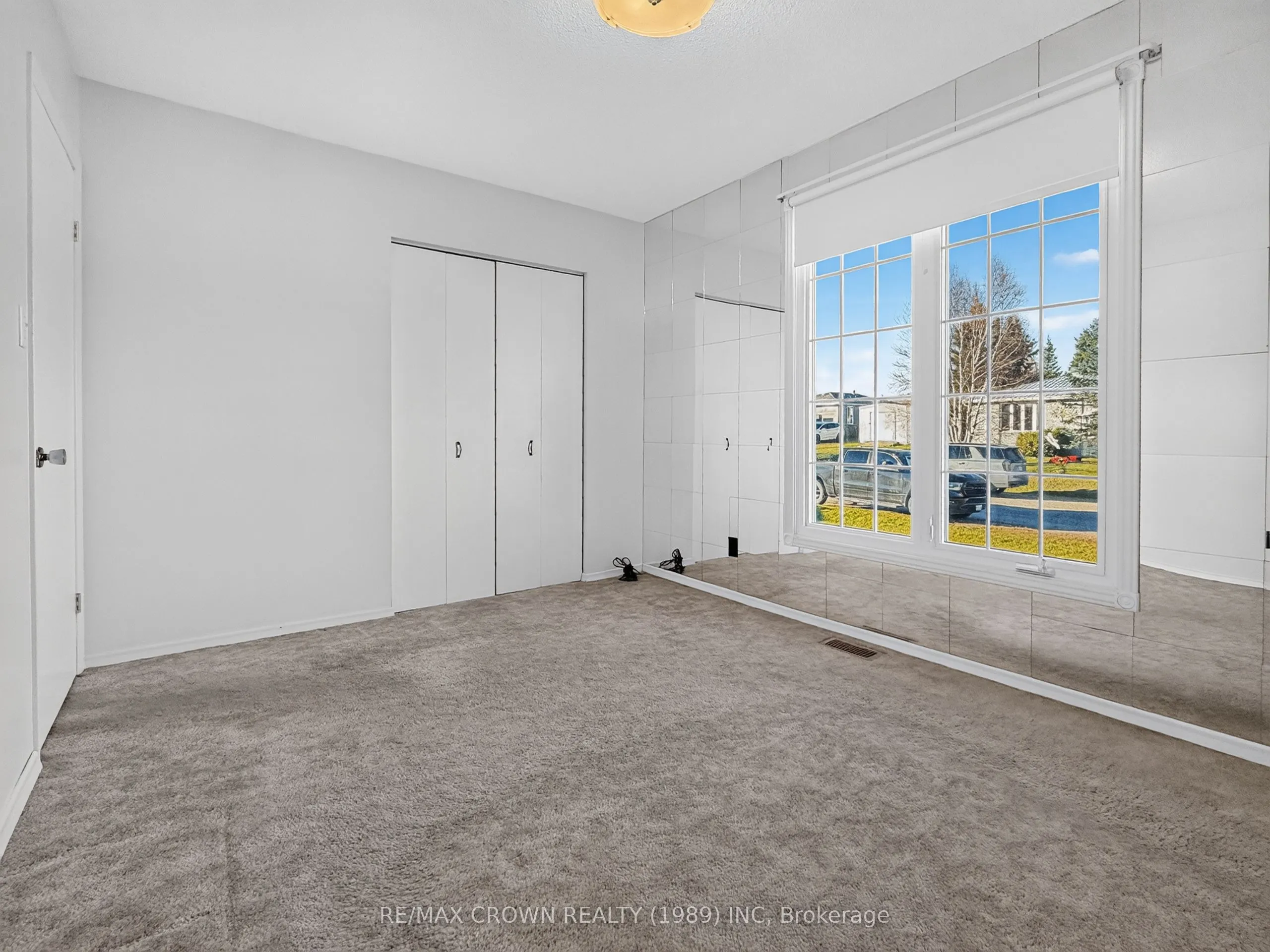54 Boucher Crescent