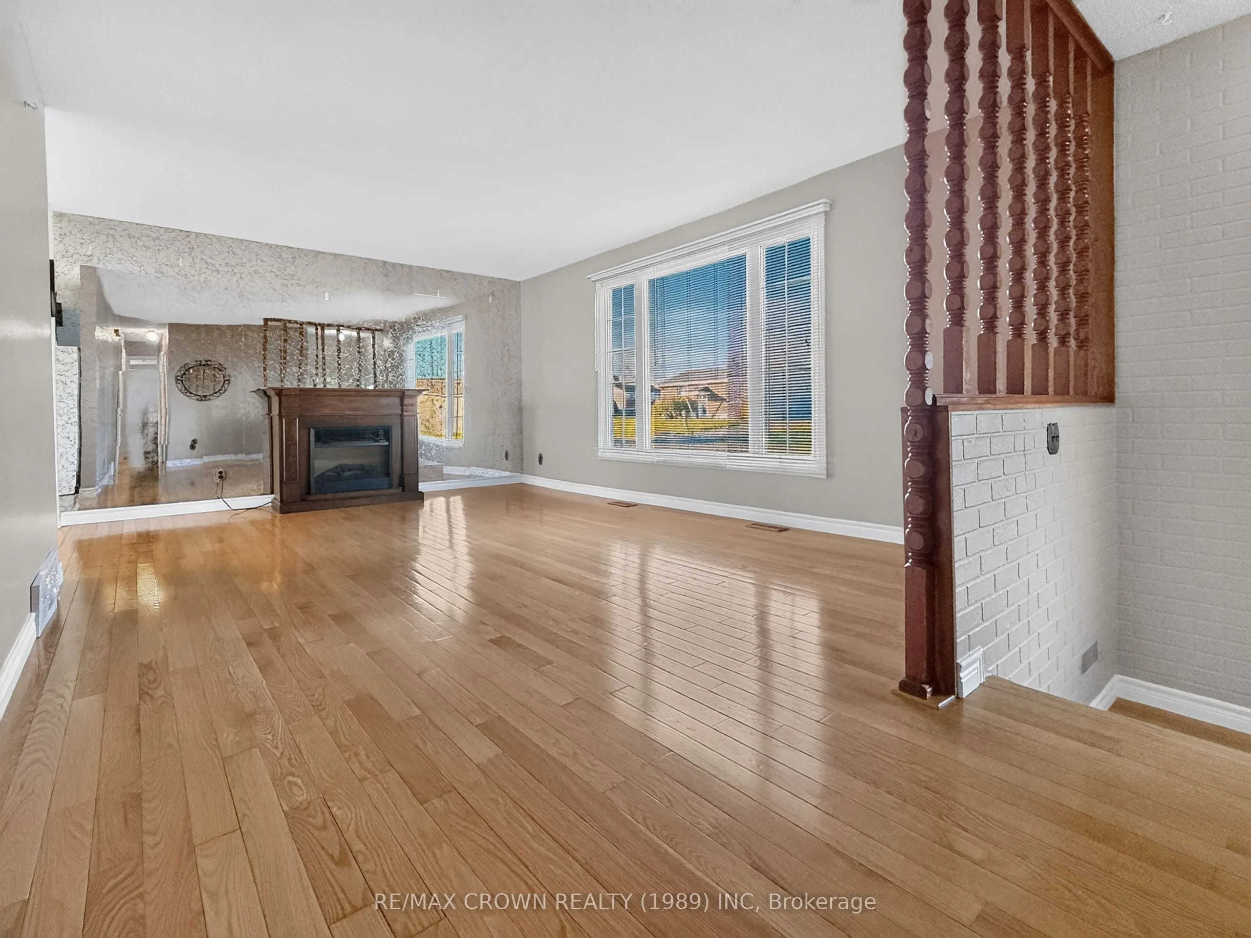 54 Boucher Crescent