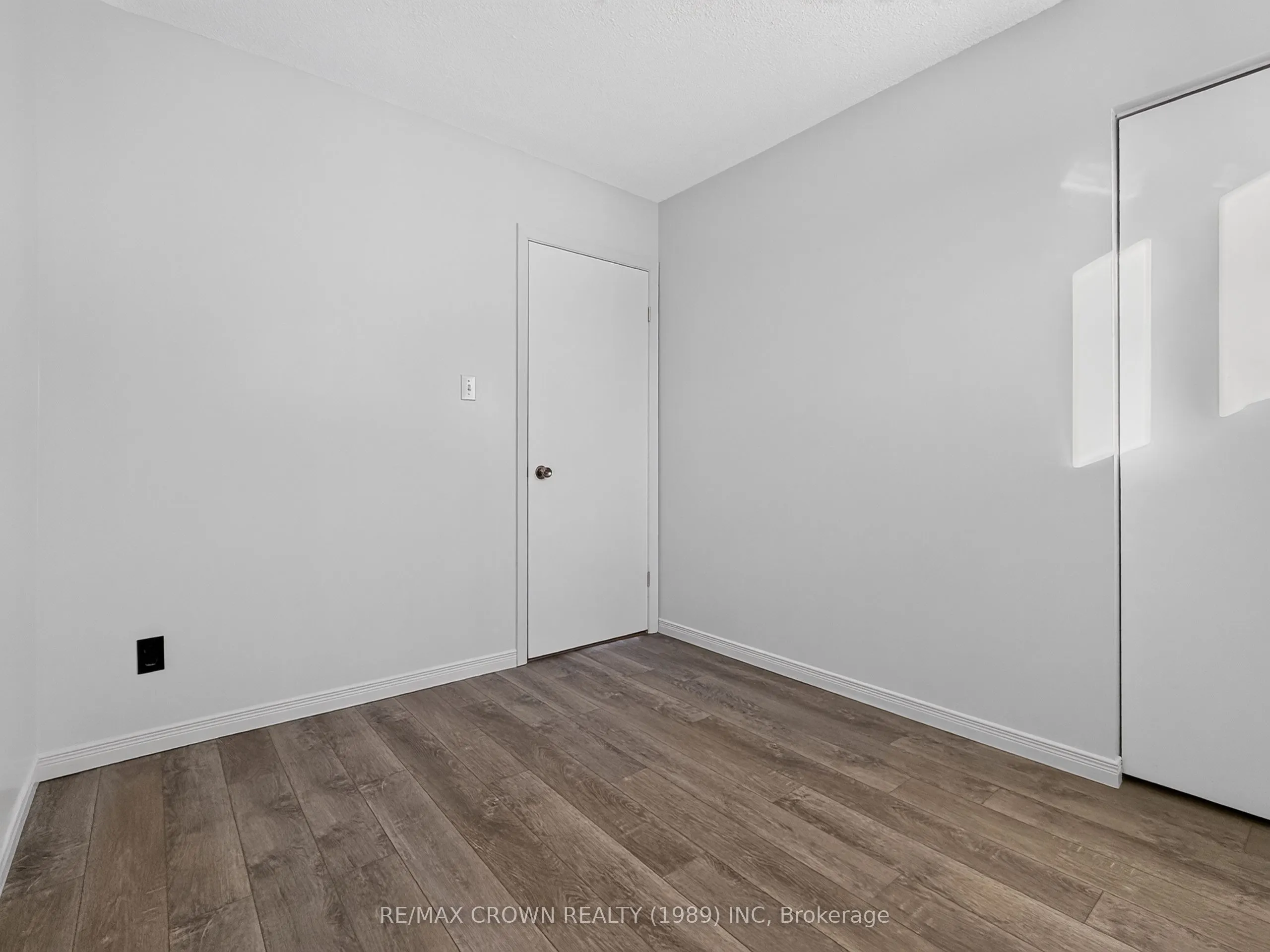54 Boucher Crescent